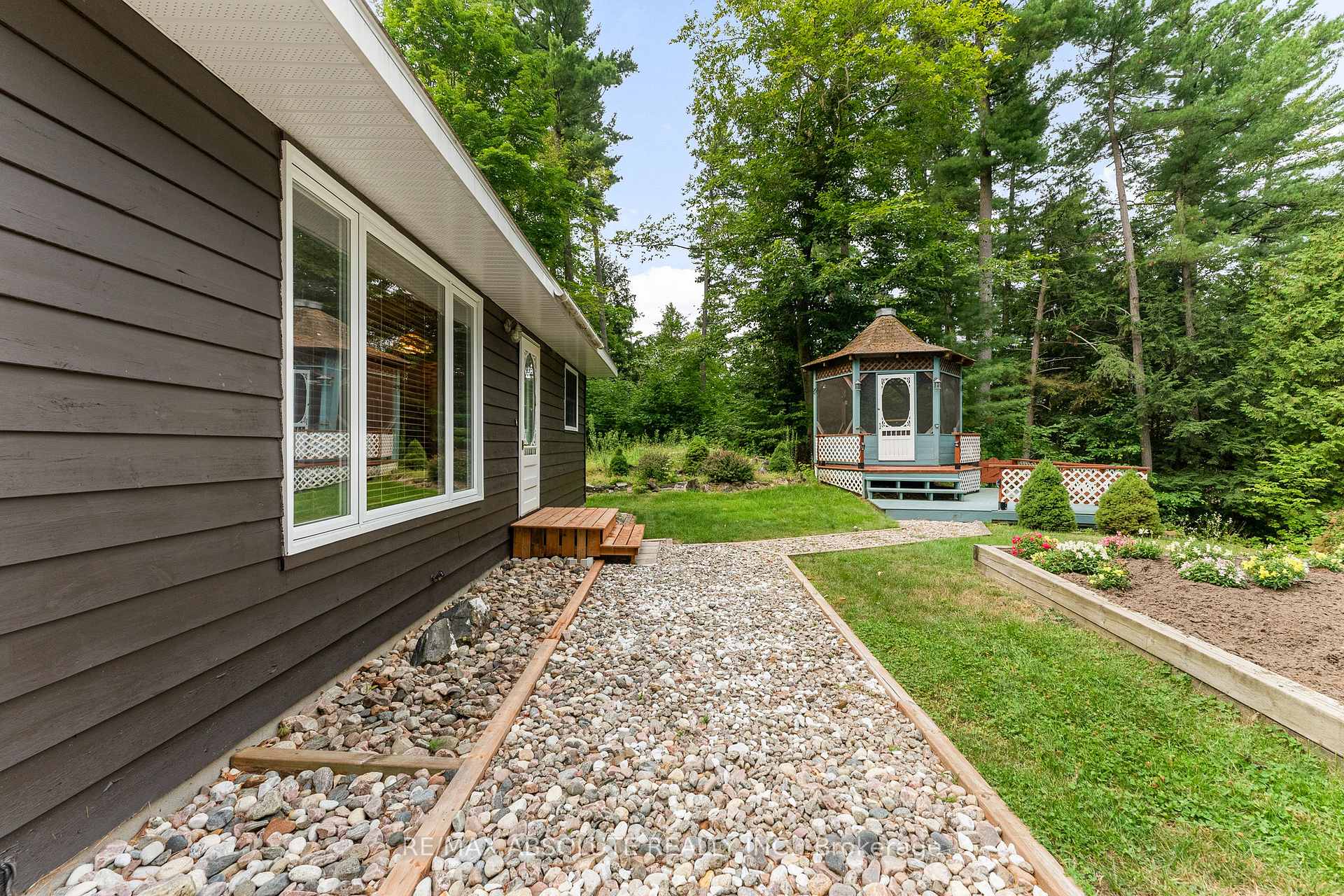 Photo 22 of 155 Dugald Road, McNab/Braeside, Mcnab/Braeside Twps — HOMEH