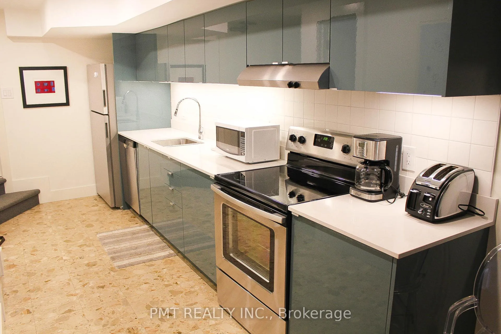 Photo 3 of Unit Bsmt, 445 Ontario Street, Toronto, Moss Park — HOMEH