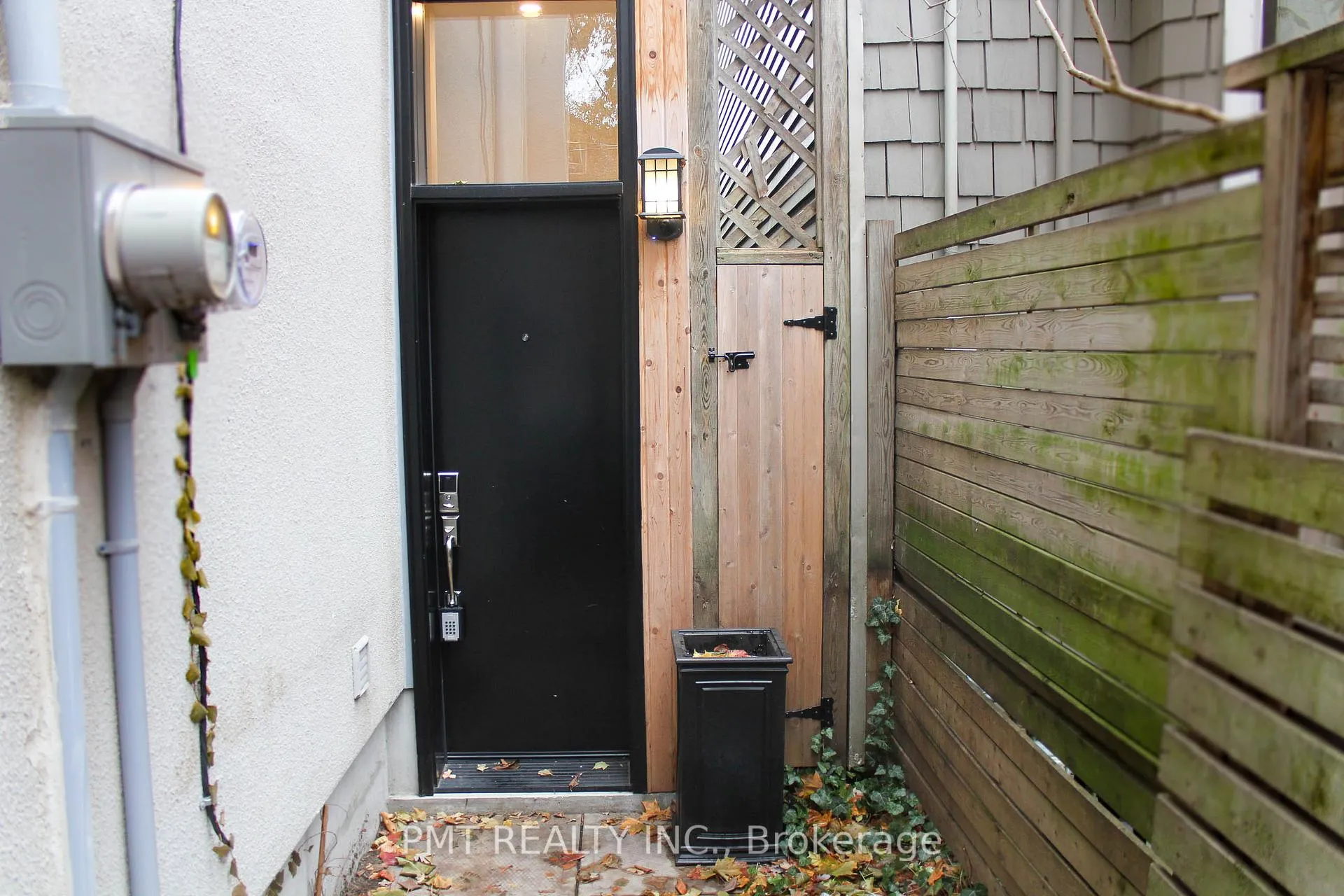 Photo 20 of Unit Bsmt, 445 Ontario Street, Toronto, Moss Park — HOMEH