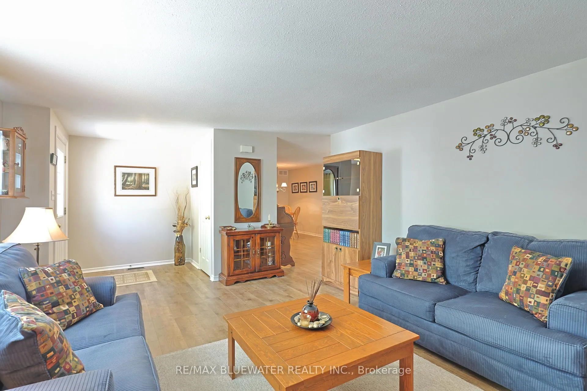 Photo 10 of 209 Biltmore Drive, South Huron, Stephen — HOMEH