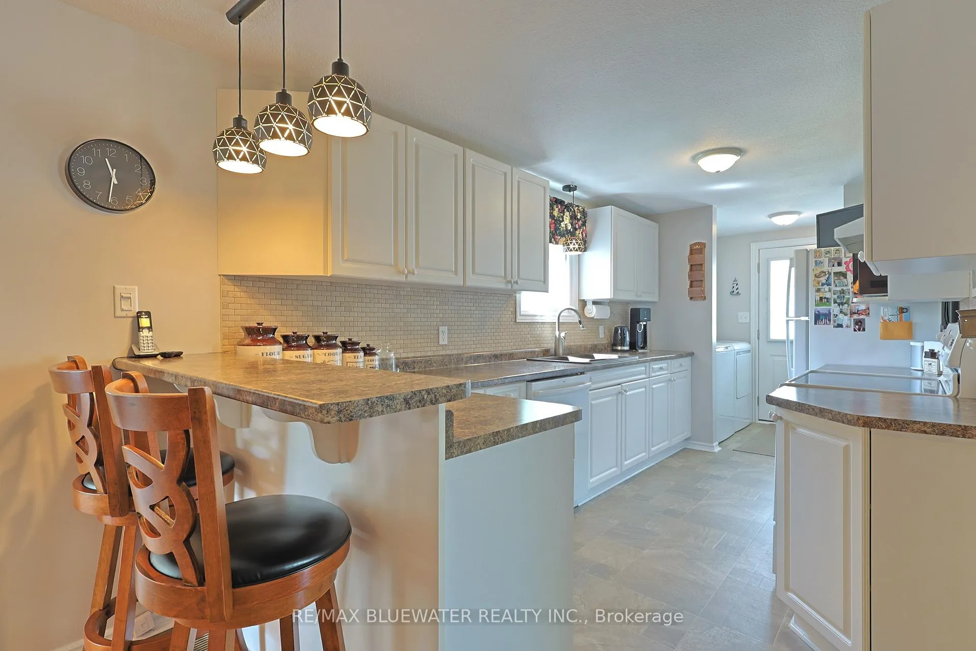 Photo 15 of 209 Biltmore Drive, South Huron, Stephen — HOMEH