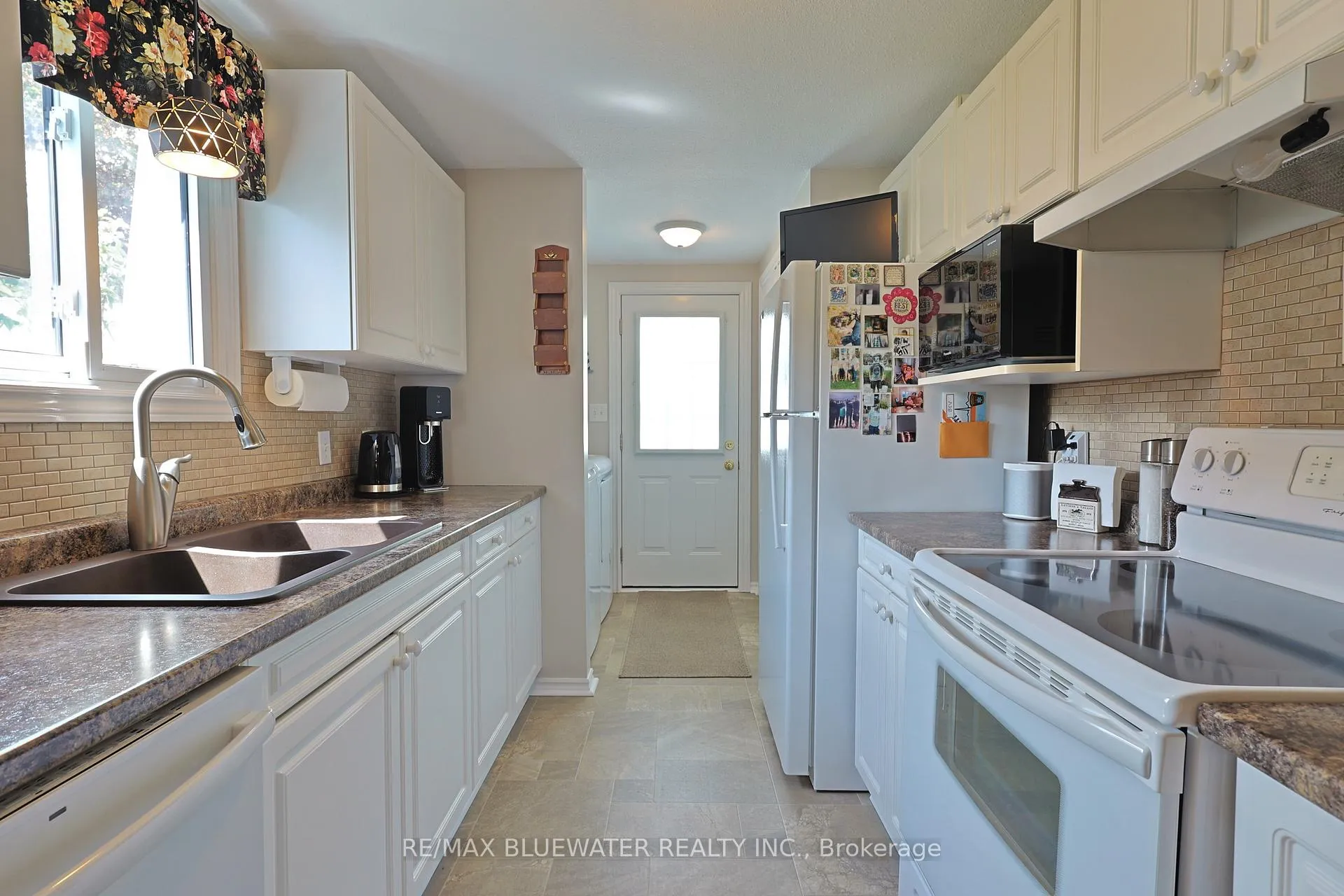Photo 16 of 209 Biltmore Drive, South Huron, Stephen — HOMEH