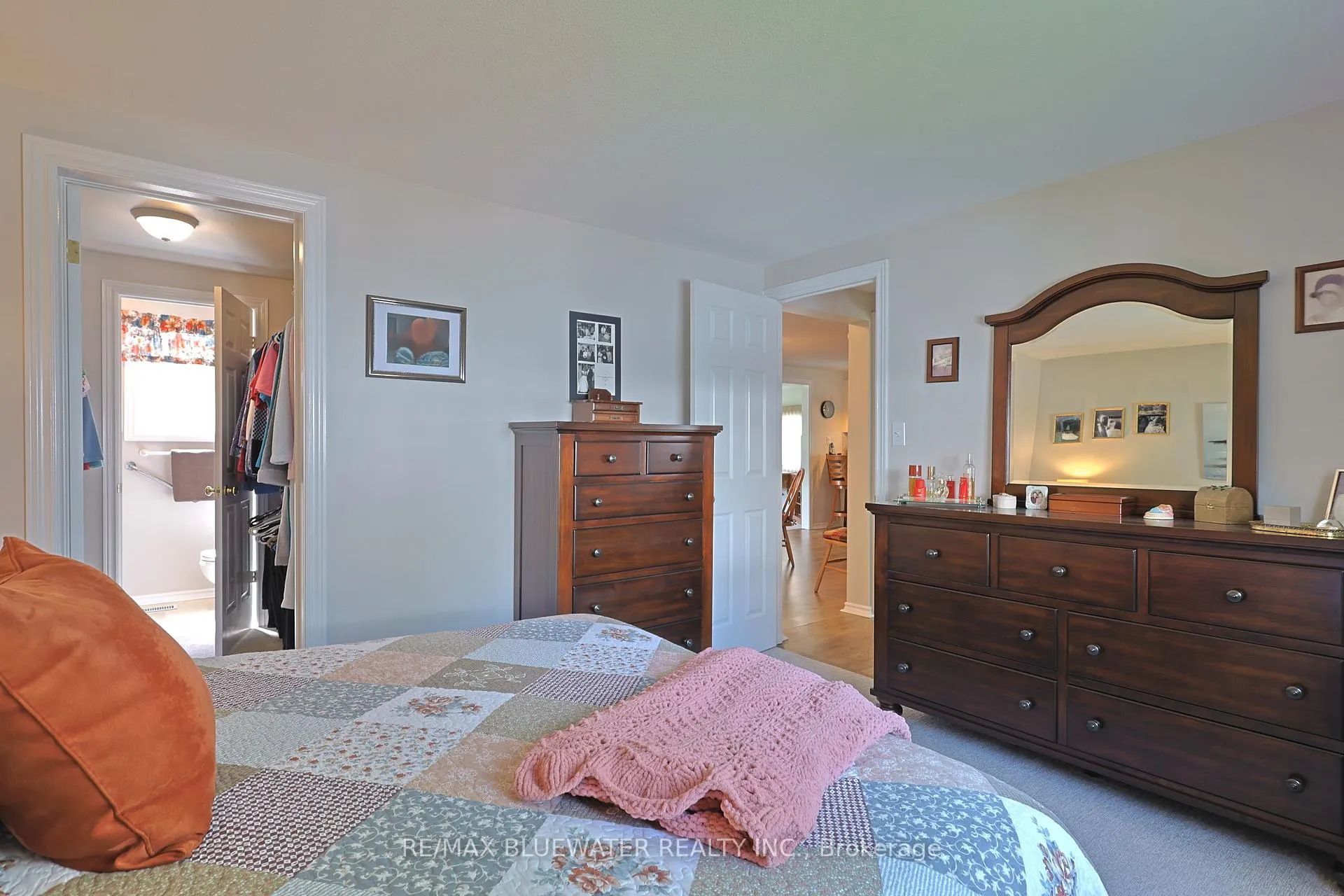 Photo 24 of 209 Biltmore Drive, South Huron, Stephen — HOMEH