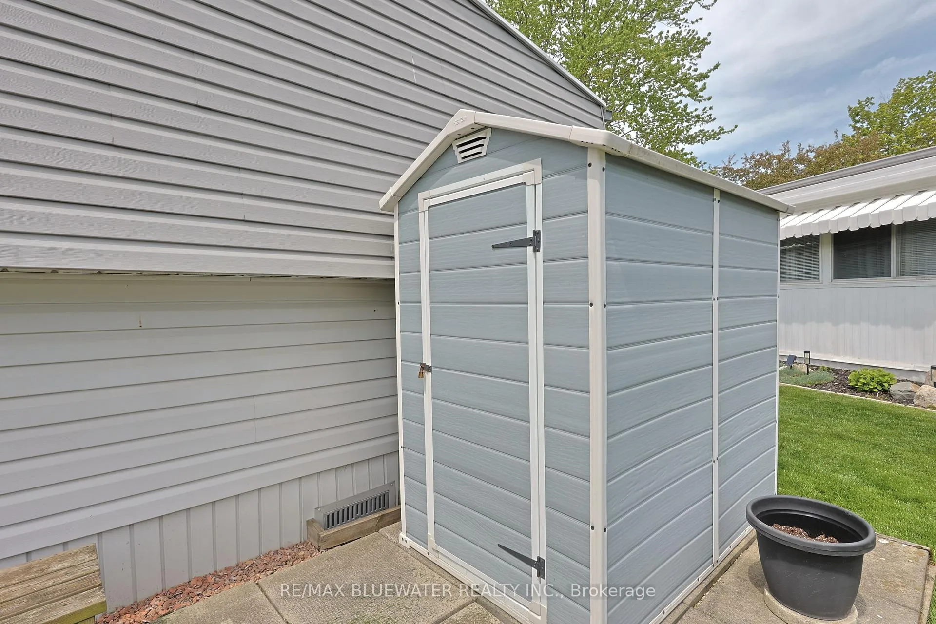 Photo 34 of 209 Biltmore Drive, South Huron, Stephen — HOMEH