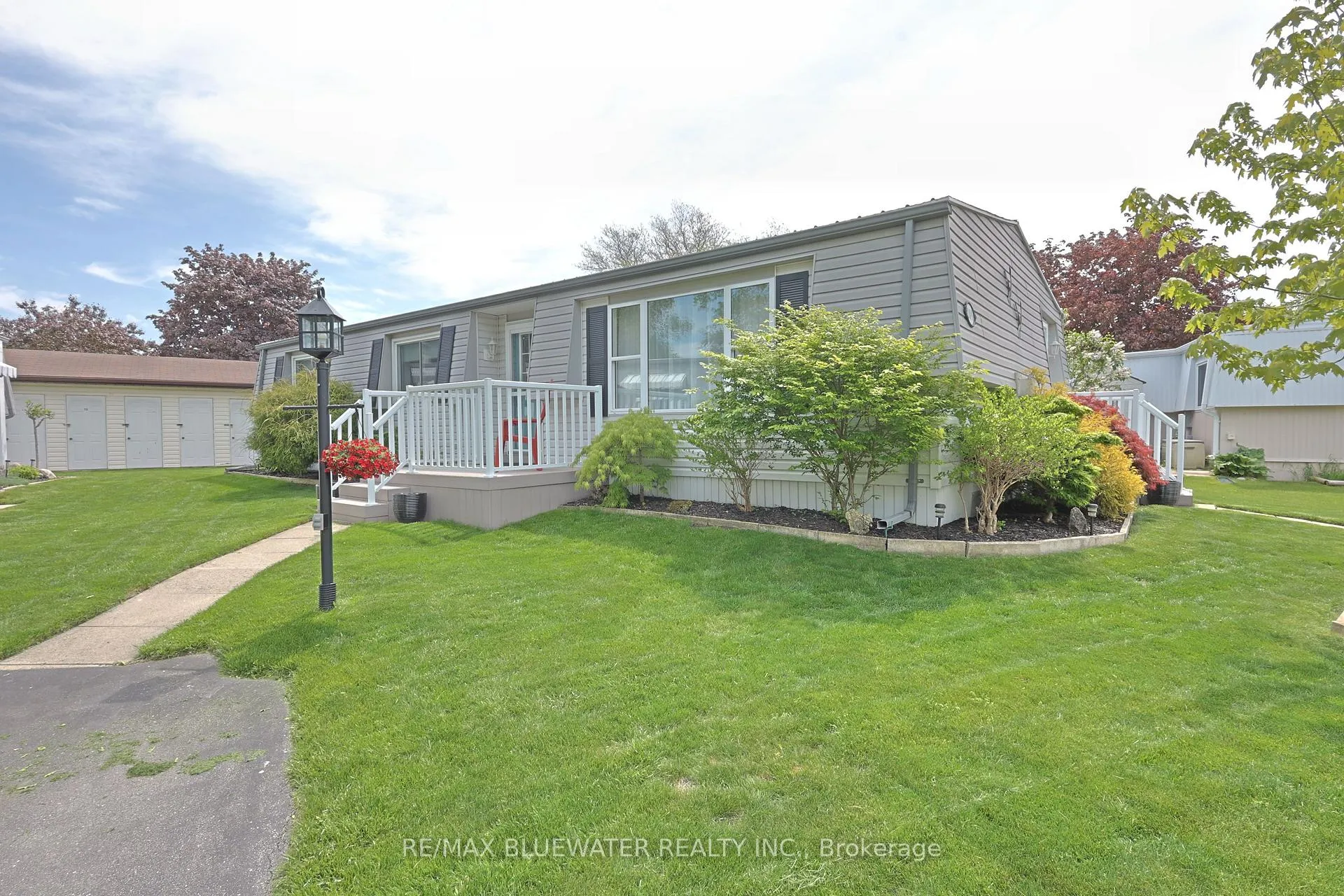 Photo 39 of 209 Biltmore Drive, South Huron, Stephen — HOMEH