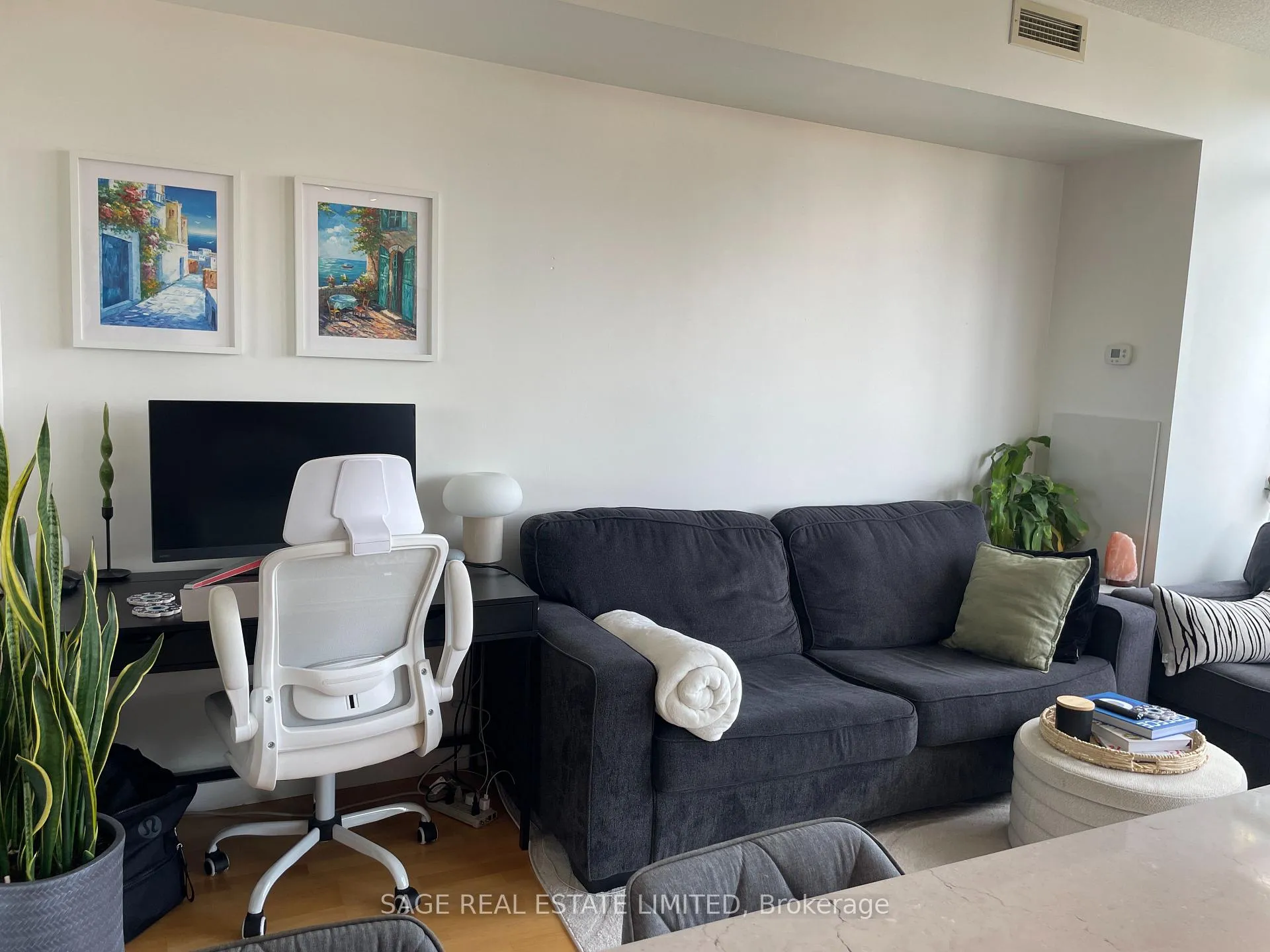 Photo 4 of Unit 2107, 281 Mutual Street, Toronto, Church-Yonge Corridor — HOMEH