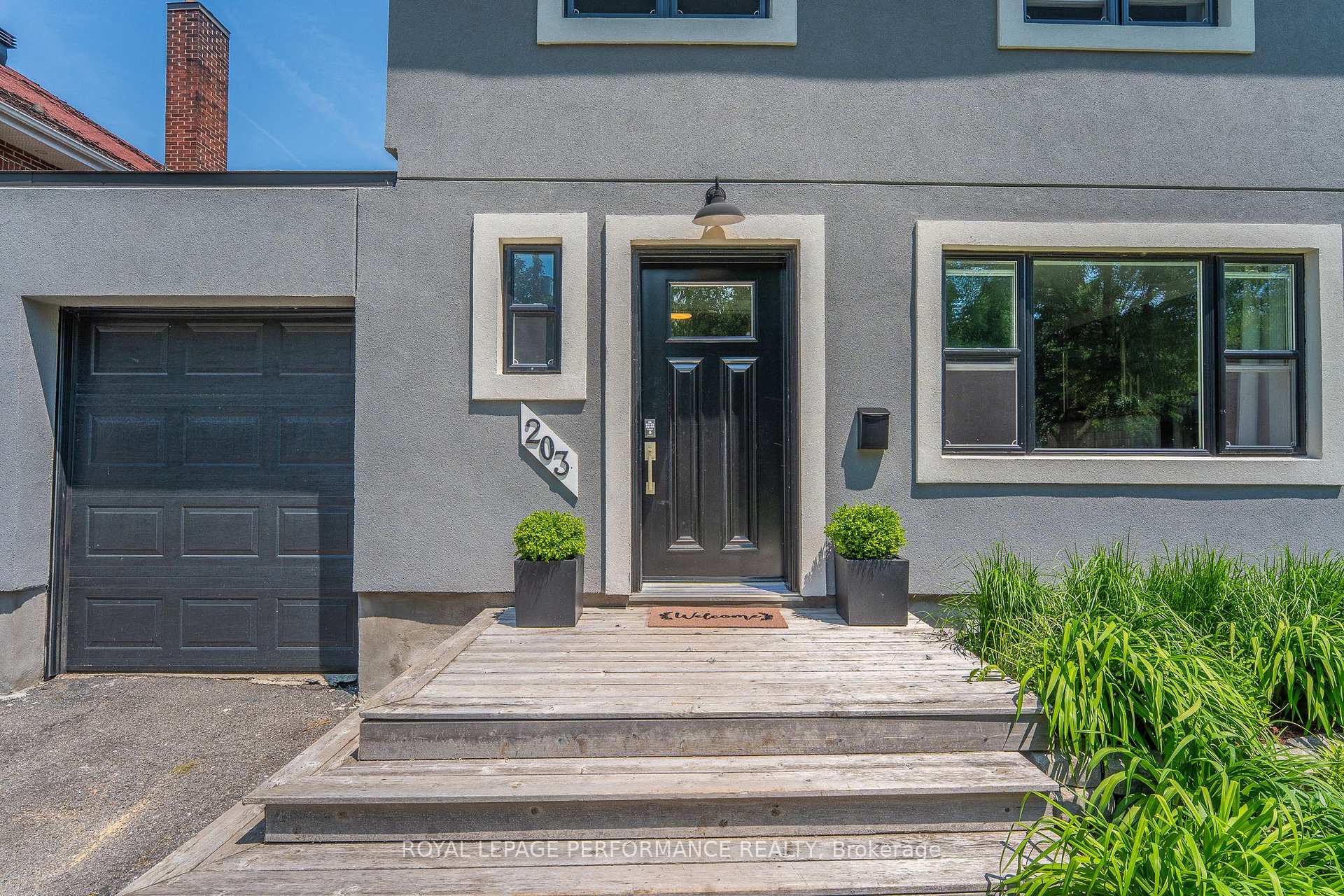 Photo 3 of 203 Blackburn Avenue, Ottawa, Sandy Hill — HOMEH