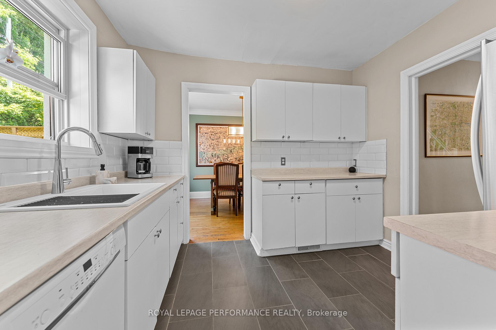 Photo 16 of 203 Blackburn Avenue, Ottawa, Sandy Hill — HOMEH