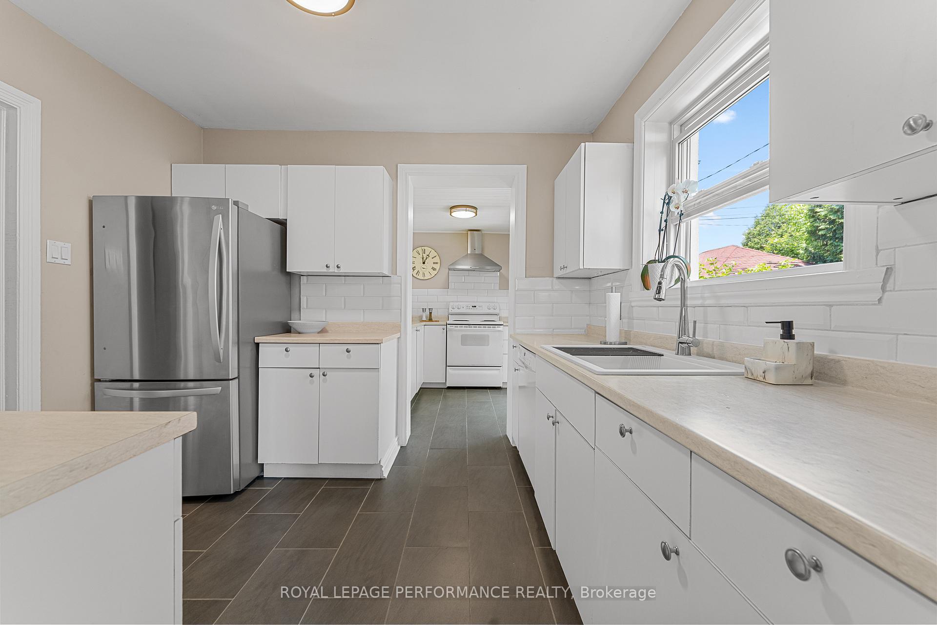 Photo 17 of 203 Blackburn Avenue, Ottawa, Sandy Hill — HOMEH