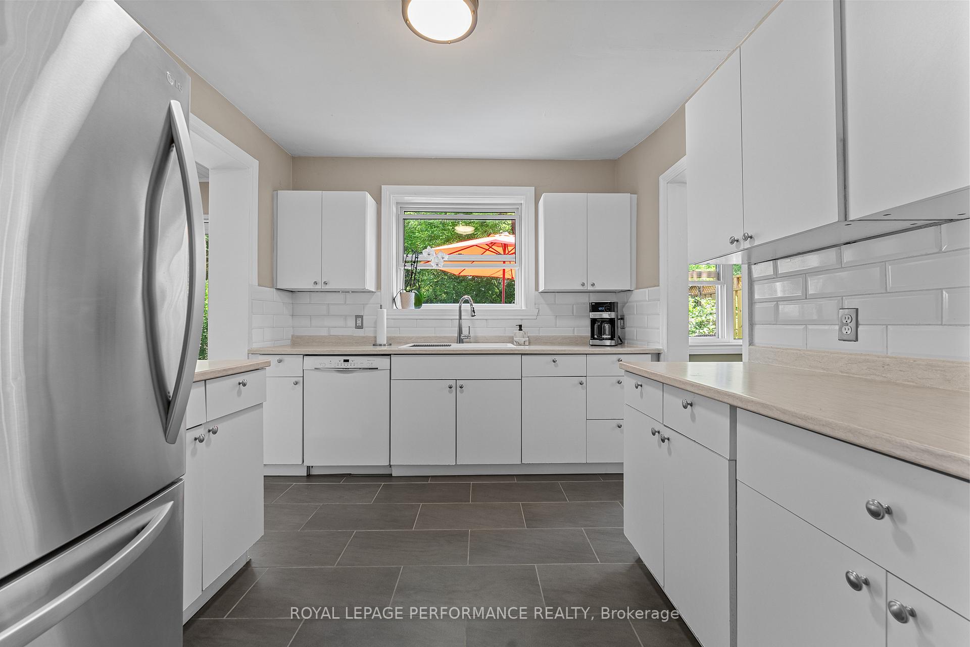 Photo 19 of 203 Blackburn Avenue, Ottawa, Sandy Hill — HOMEH