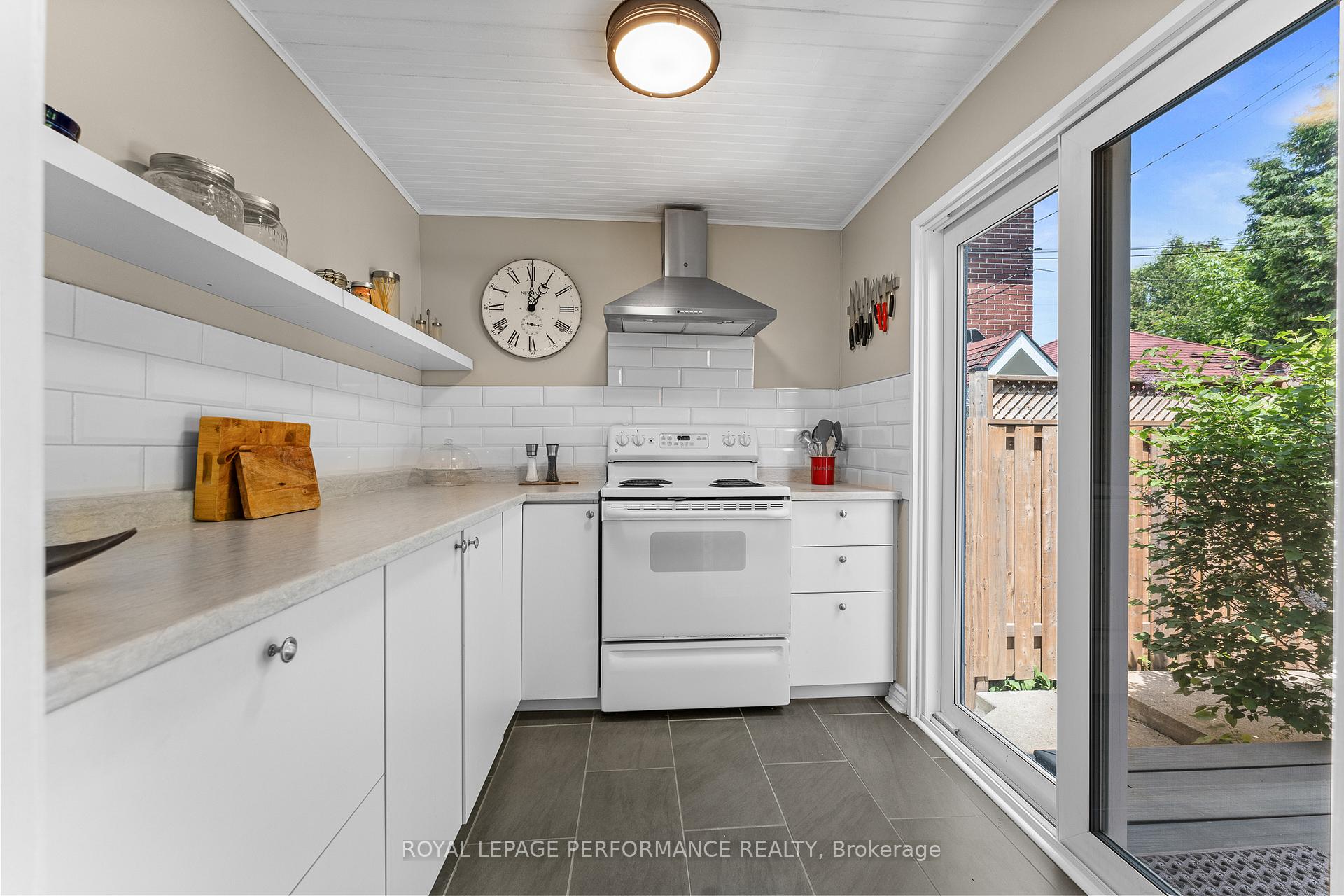 Photo 21 of 203 Blackburn Avenue, Ottawa, Sandy Hill — HOMEH