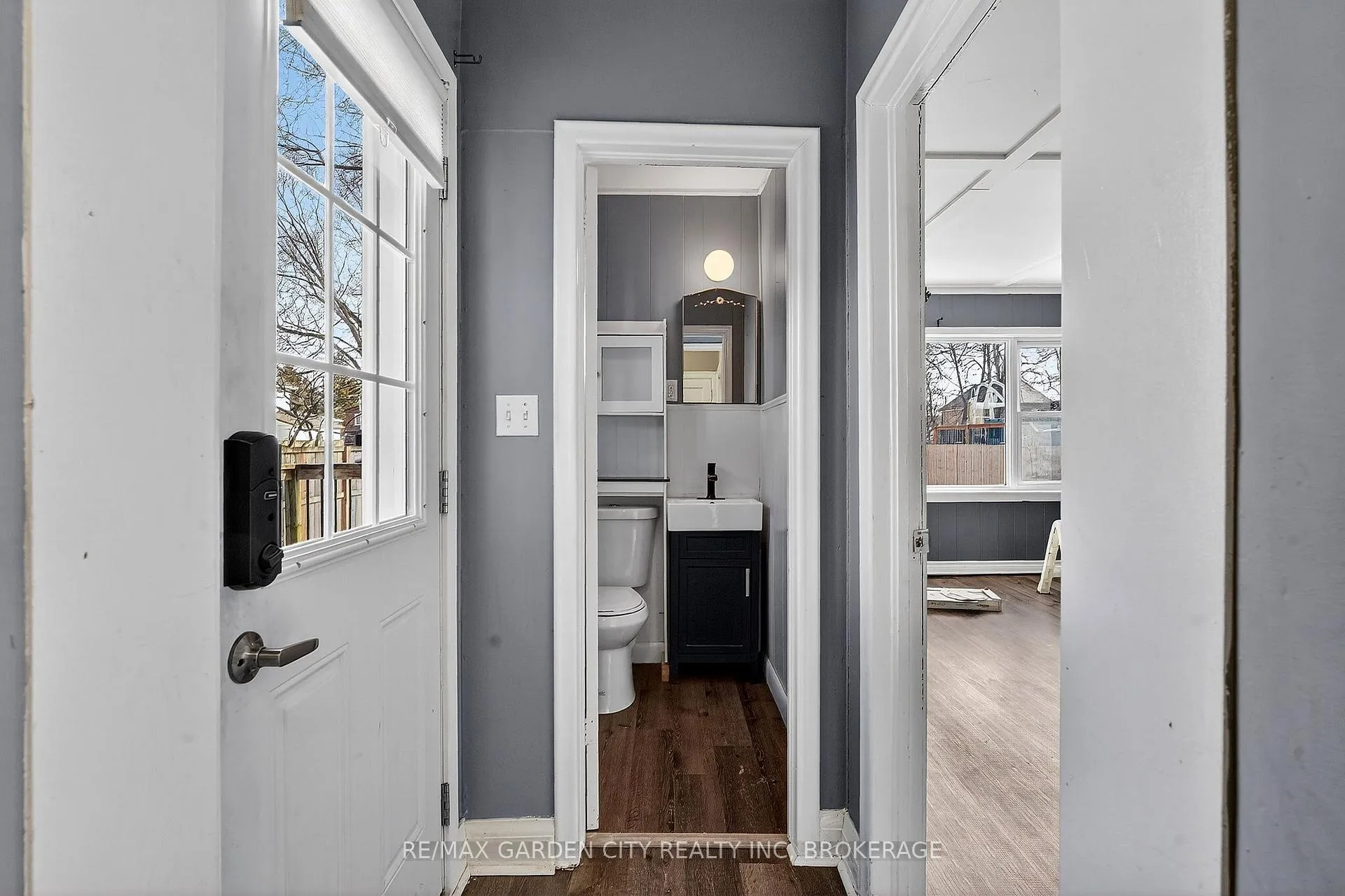 Photo 17 of 16 Walnut Street, Welland, Prince Charles — HOMEH