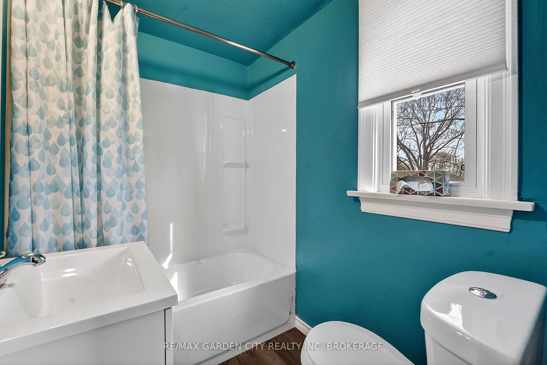 Photo 28 of 16 Walnut Street, Welland, Prince Charles — HOMEH