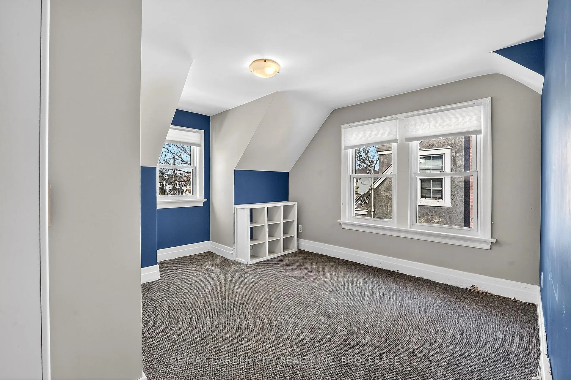 Photo 29 of 16 Walnut Street, Welland, Prince Charles — HOMEH