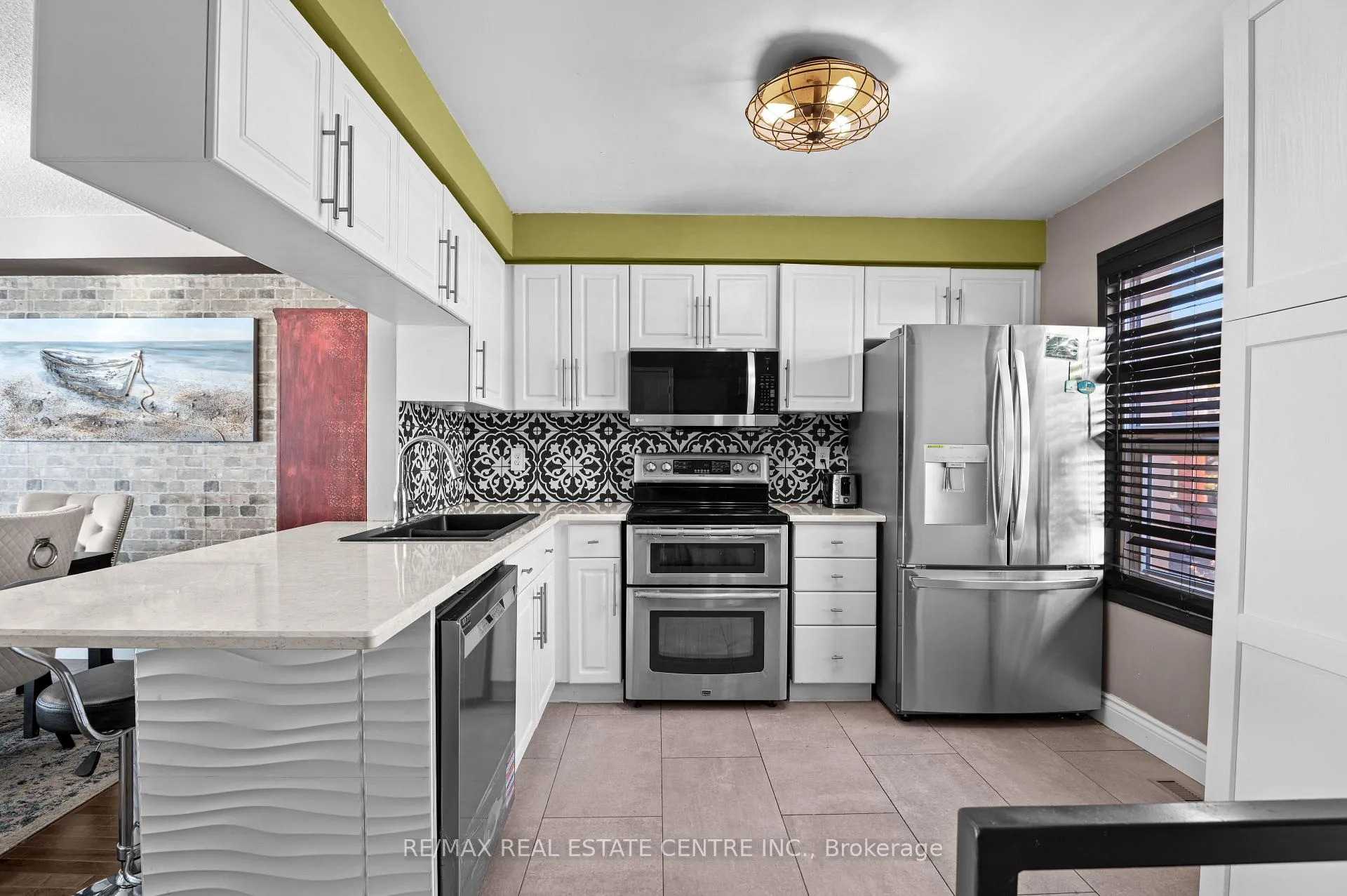 Photo 7 of Unit 10, 1570 Reeves Gate, Oakville, Glen Abbey — HOMEH