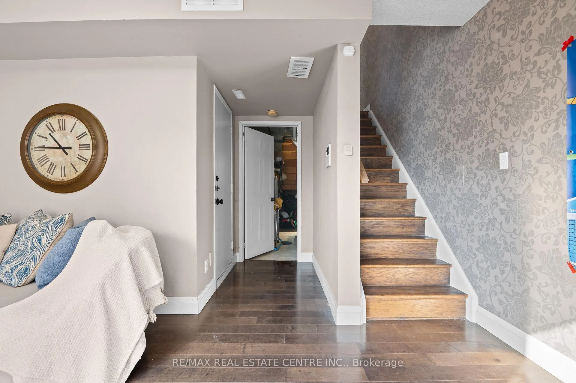Photo 21 of Unit 10, 1570 Reeves Gate, Oakville, Glen Abbey — HOMEH