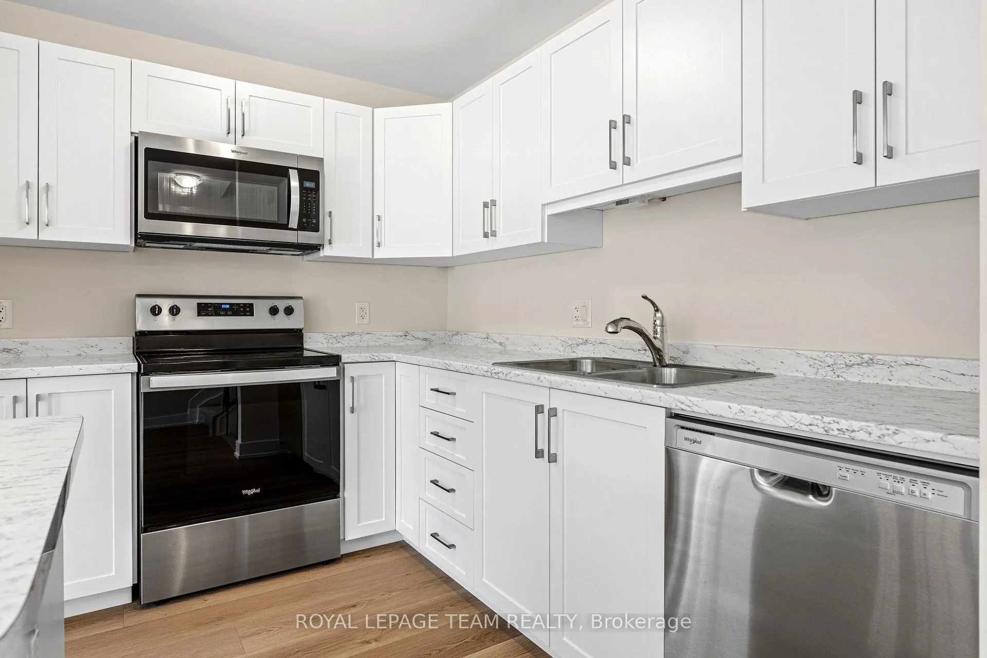 Photo 10 of 101 Staples Boulevard, Smiths Falls — HOMEH