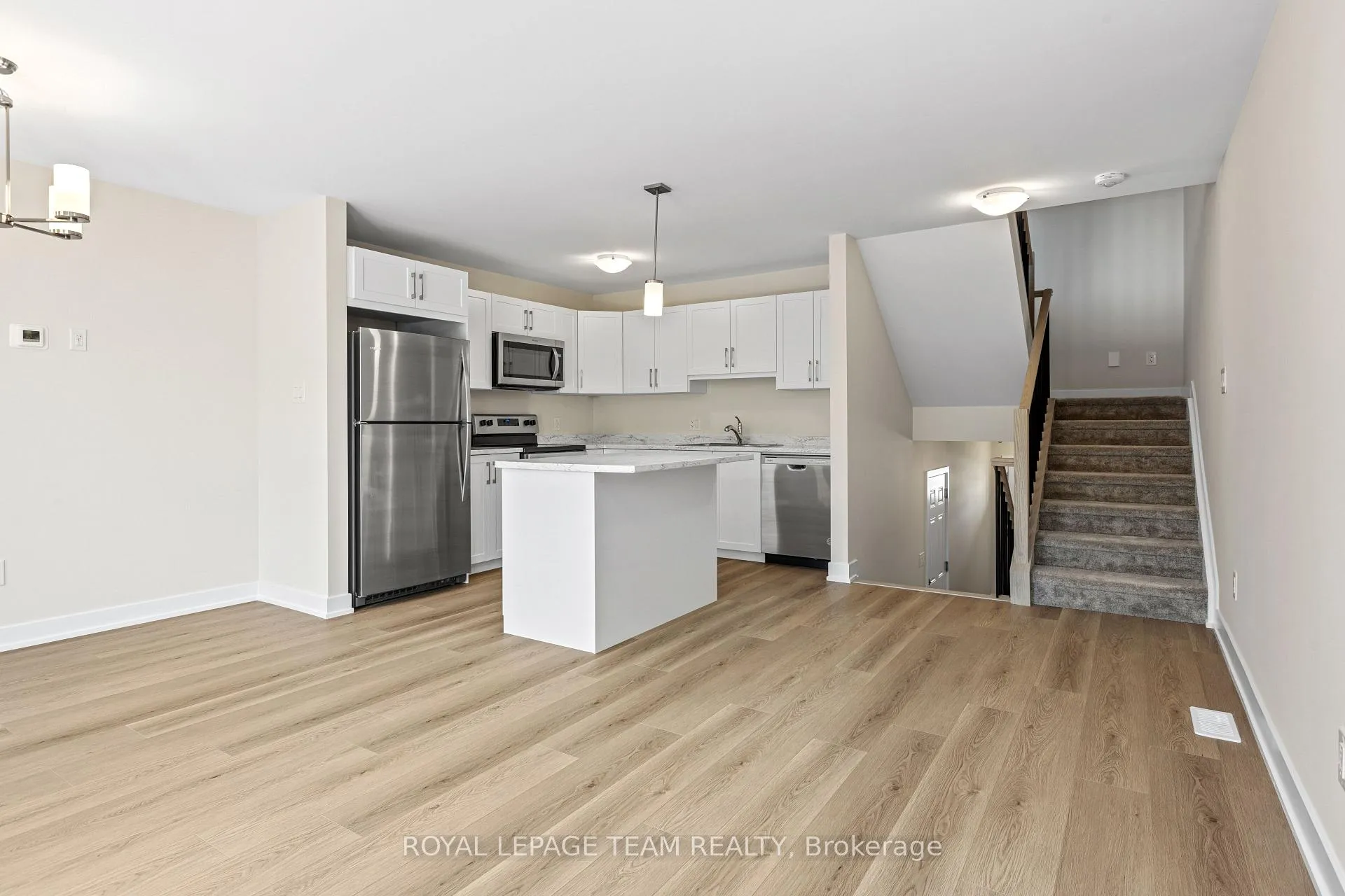 Photo 11 of 101 Staples Boulevard, Smiths Falls — HOMEH