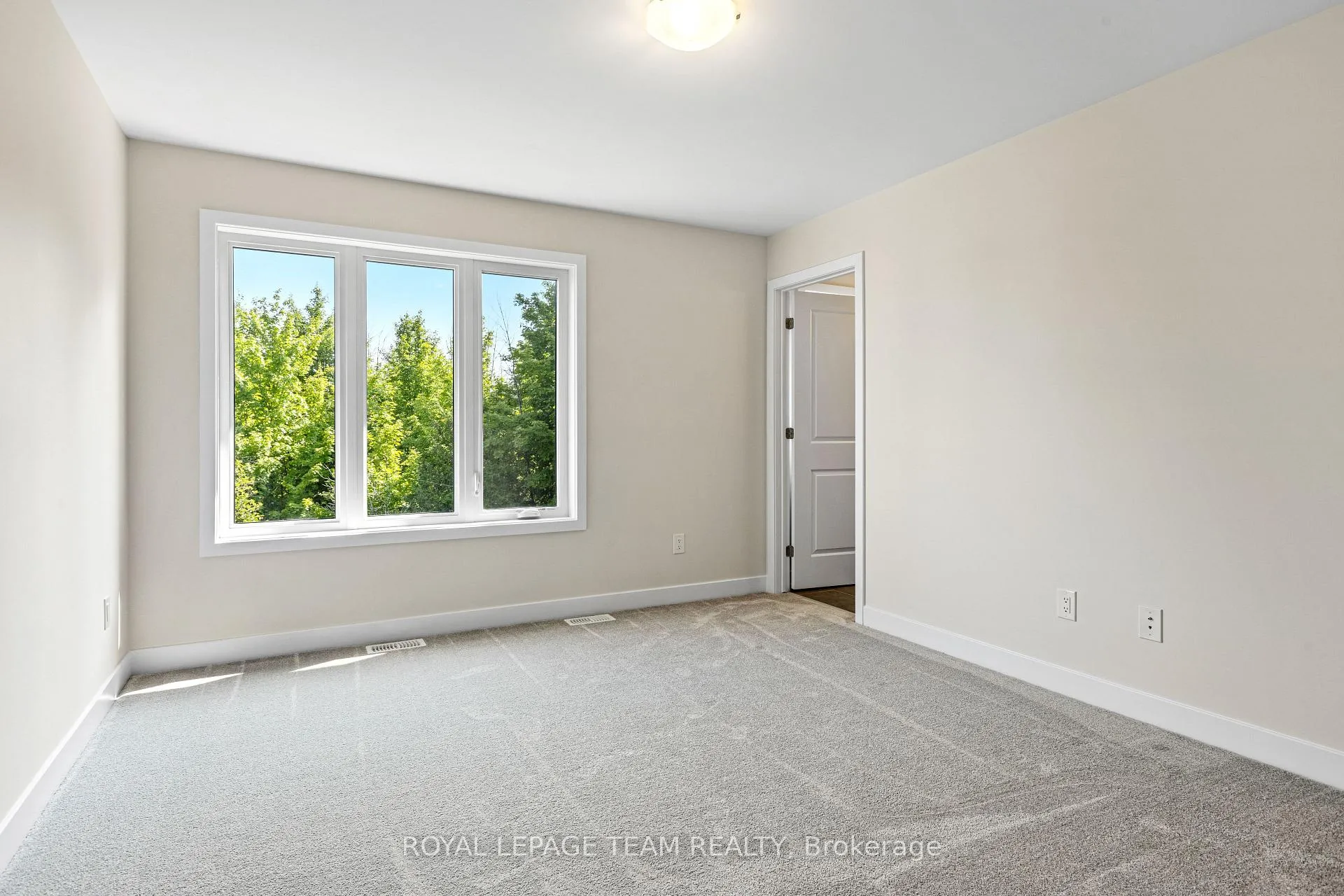 Photo 16 of 101 Staples Boulevard, Smiths Falls — HOMEH