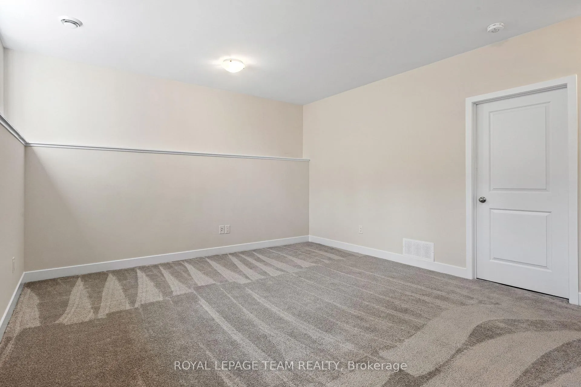 Photo 33 of 101 Staples Boulevard, Smiths Falls — HOMEH