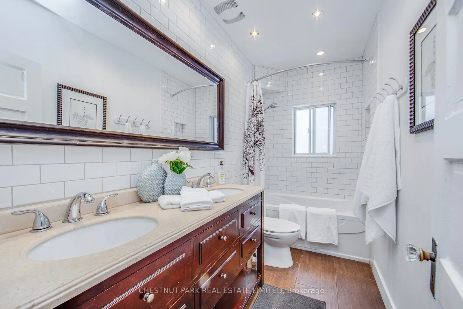 Photo 10 of 148 Sherwood Avenue, Toronto, Mount Pleasant East — HOMEH