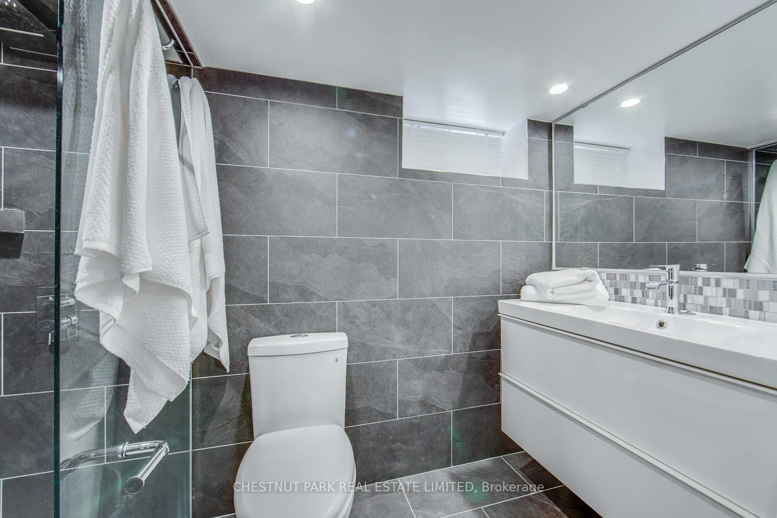 Photo 14 of 148 Sherwood Avenue, Toronto, Mount Pleasant East — HOMEH