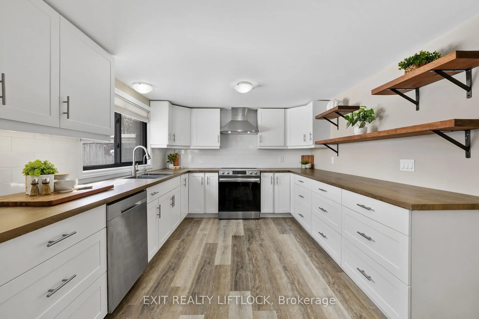 Photo 26 of 529 McCrea Drive, Peterborough, Northcrest Ward 5 — HOMEH