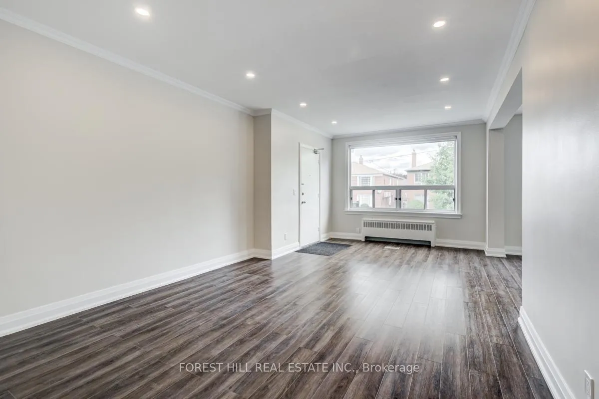 Photo 6 of Unit 1, 11 Markdale Avenue, Toronto, Humewood-Cedarvale — HOMEH