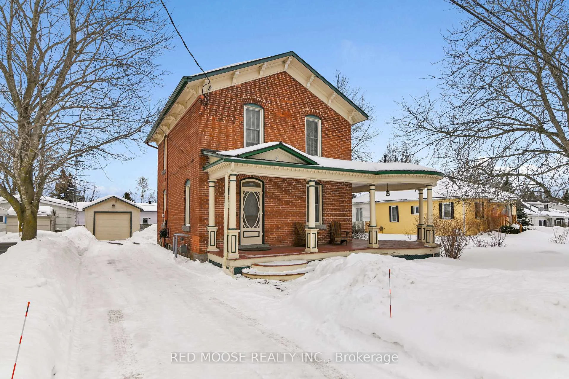 Photo 2 of 489 Fred Street, North Dundas, Winchester — HOMEH