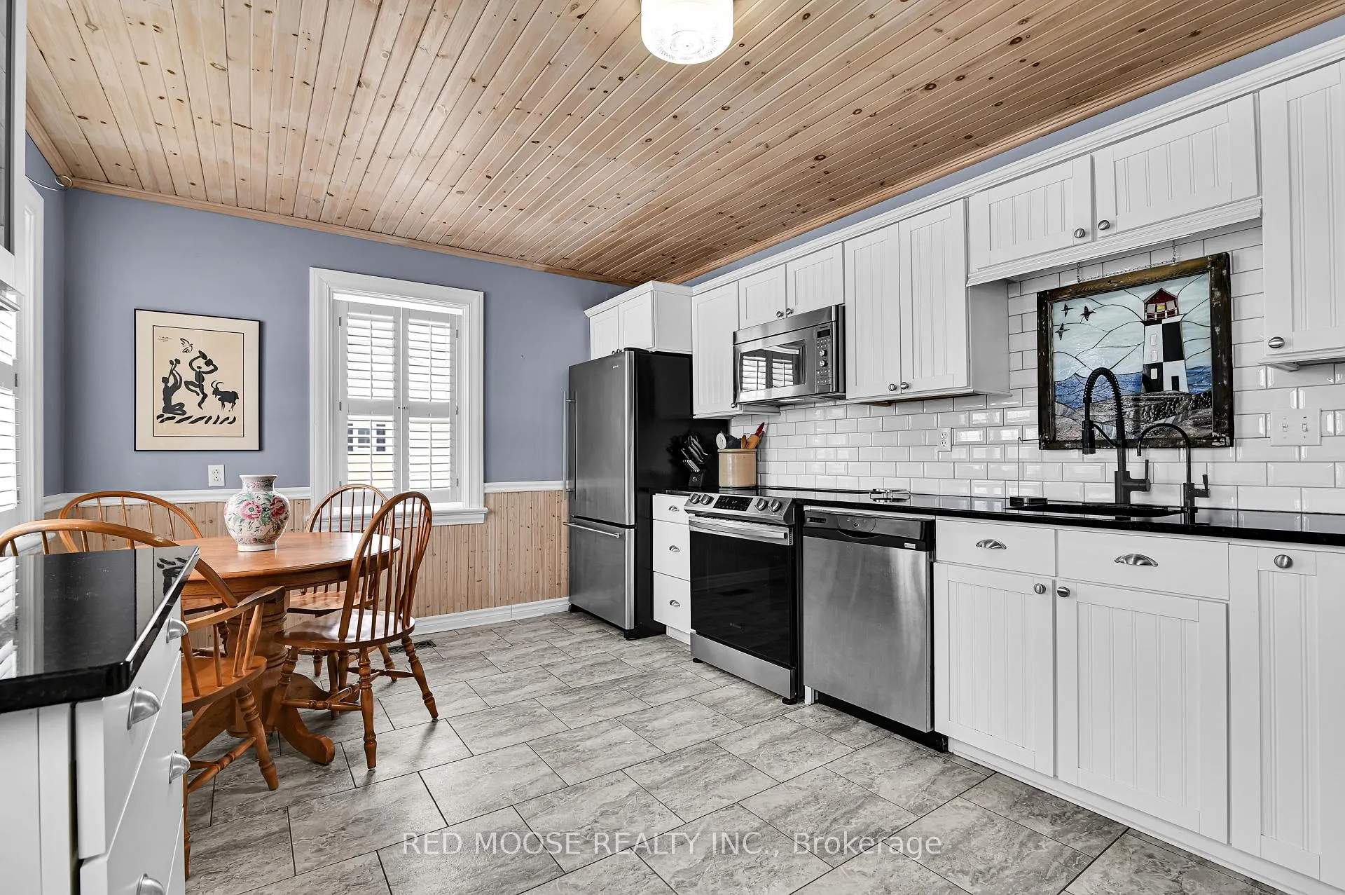 Photo 18 of 489 Fred Street, North Dundas, Winchester — HOMEH
