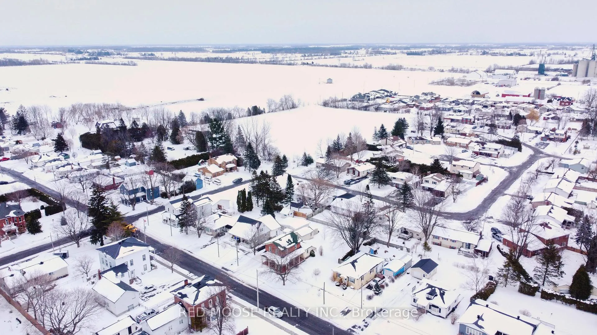 Photo 44 of 489 Fred Street, North Dundas, Winchester — HOMEH