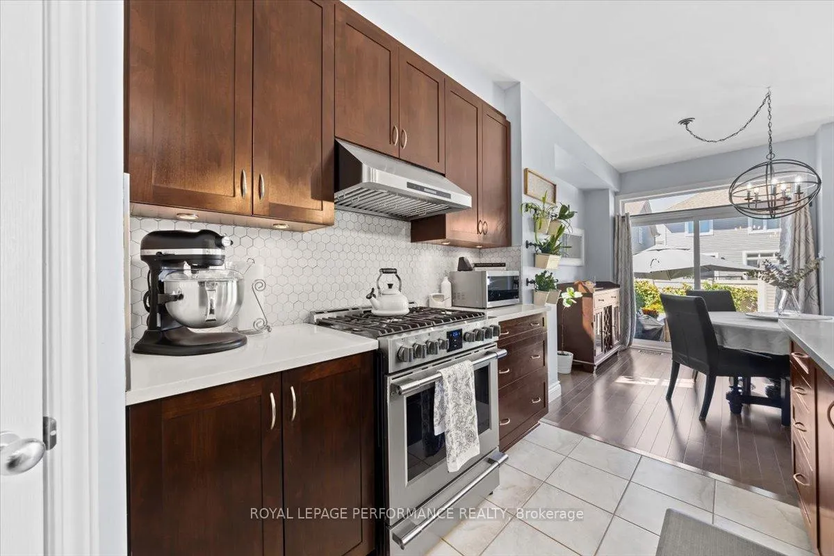 Photo 7 of 416 Rochefort Circle, Ottawa, Avalon West — HOMEH