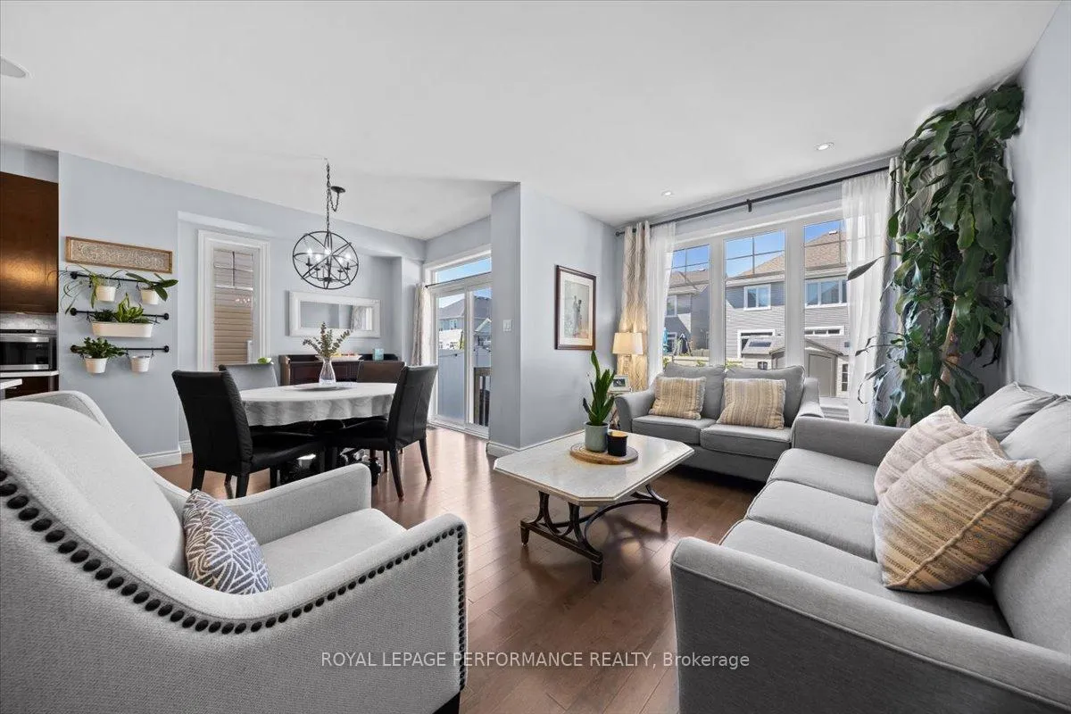 Photo 13 of 416 Rochefort Circle, Ottawa, Avalon West — HOMEH