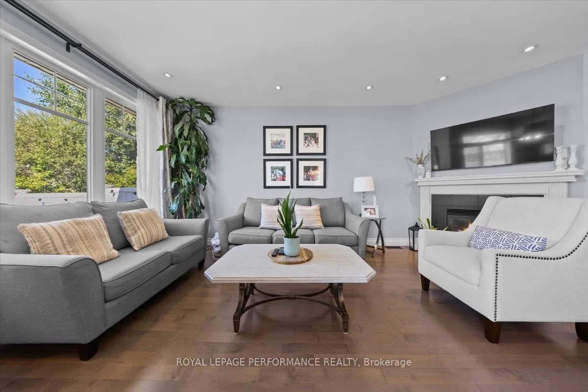 Photo 15 of 416 Rochefort Circle, Ottawa, Avalon West — HOMEH