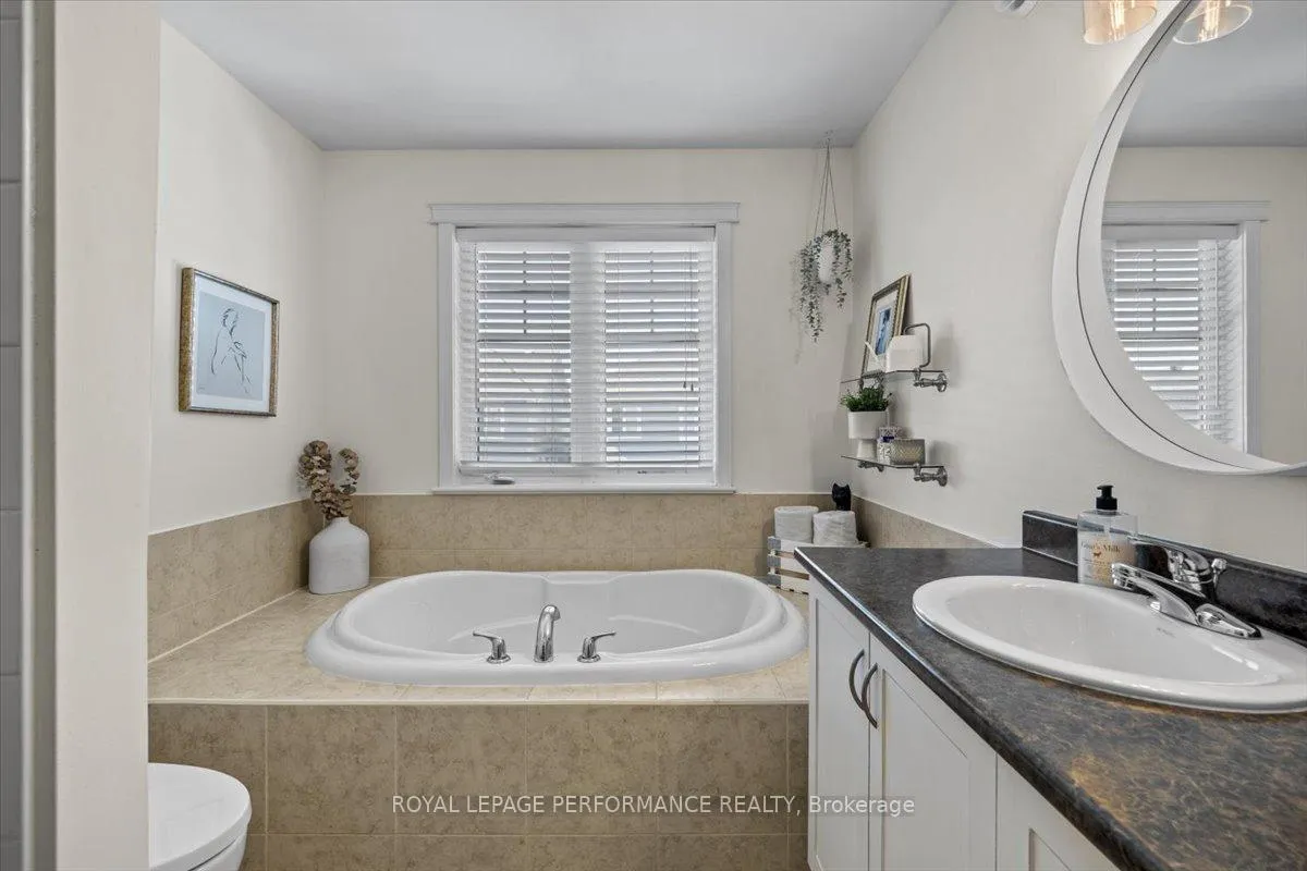 Photo 21 of 416 Rochefort Circle, Ottawa, Avalon West — HOMEH