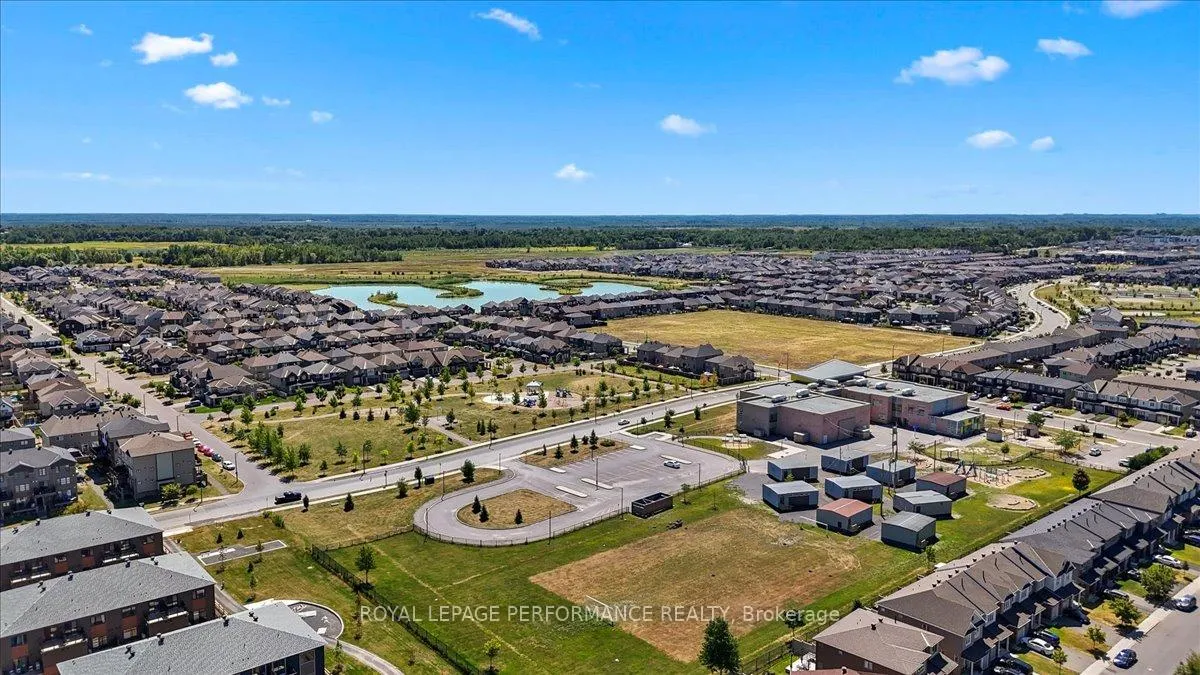 Photo 40 of 416 Rochefort Circle, Ottawa, Avalon West — HOMEH