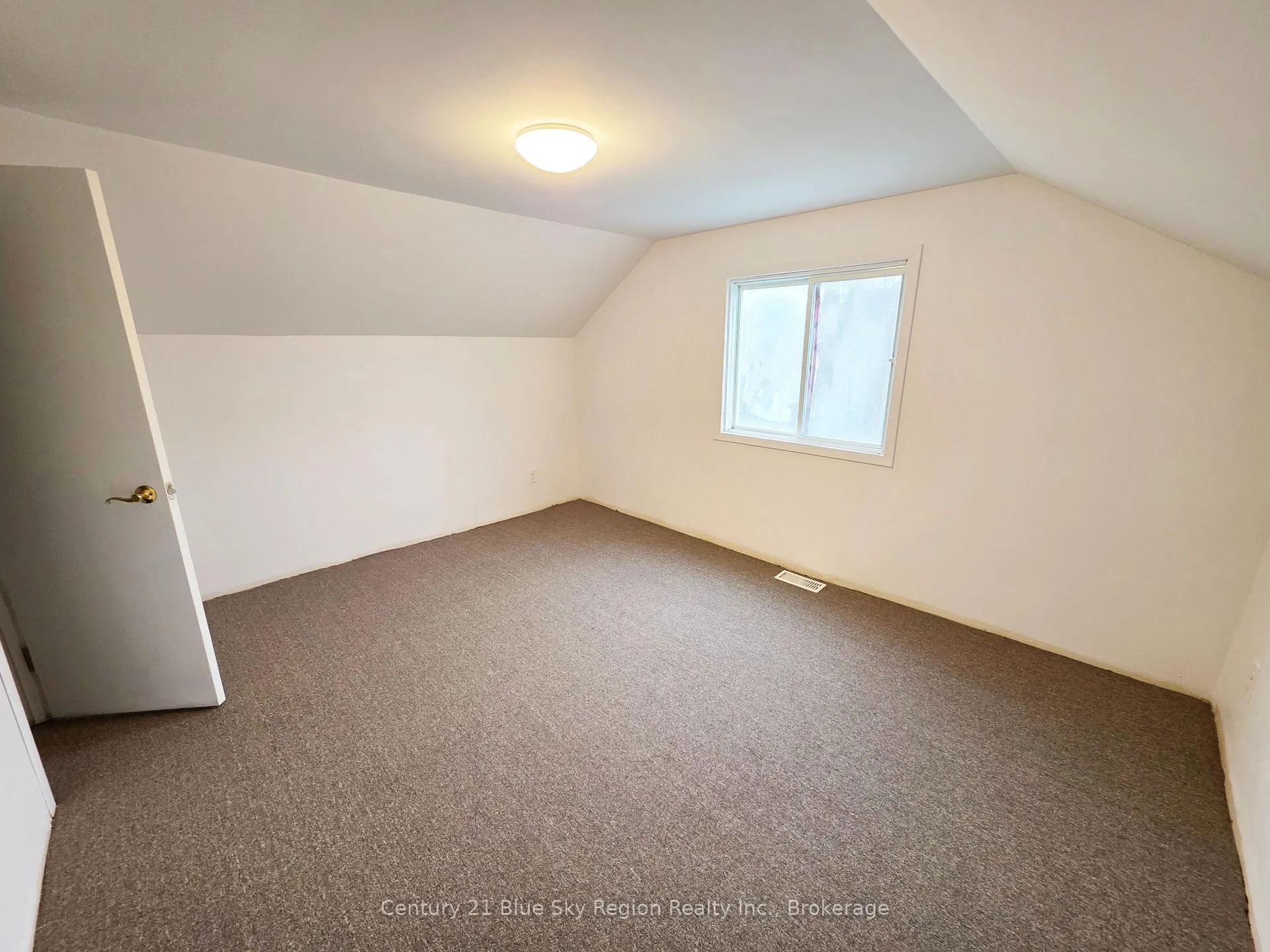 Photo 34 of 167-179 Lake Nosbonsing Road, Callander — HOMEH