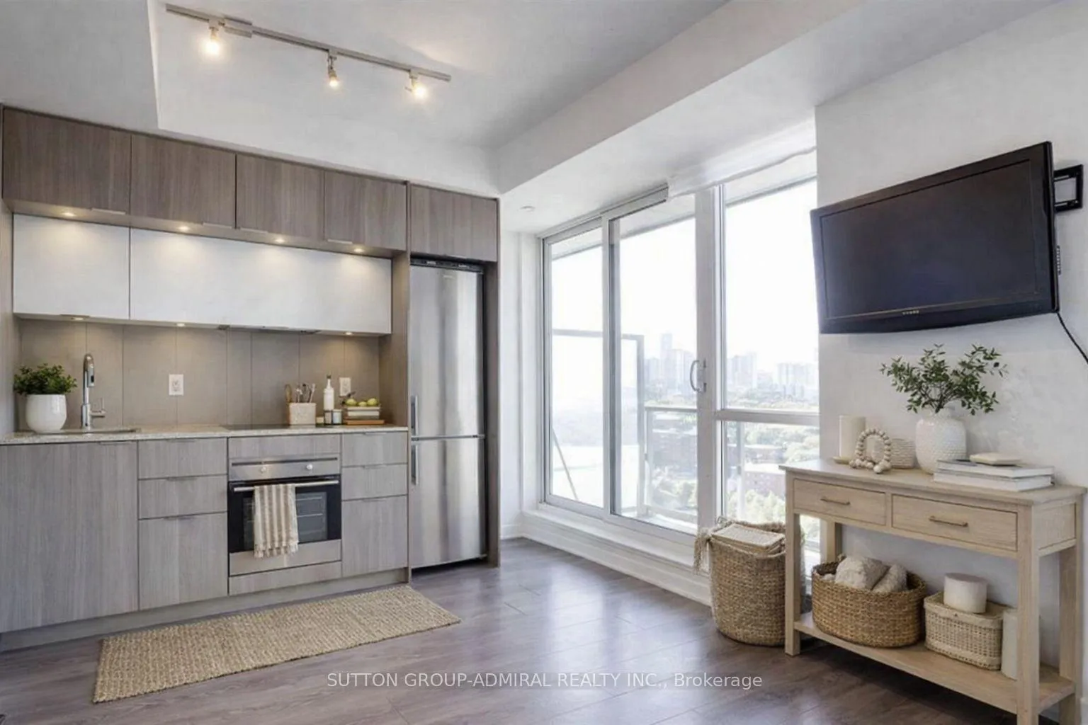 Photo 6 of Unit 1311, 170 Sumach Street, Toronto, Regent Park — HOMEH