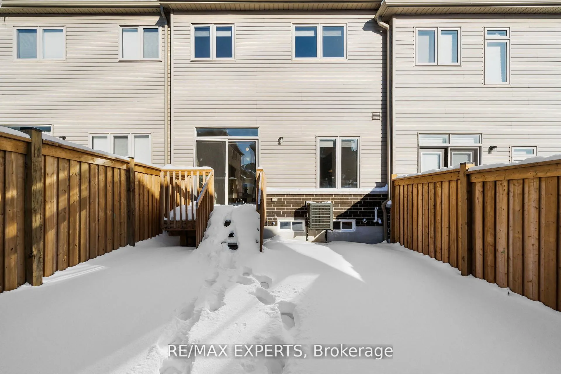 Photo 44 of 2538 Winter Words Drive, Oshawa, Windfields — HOMEH