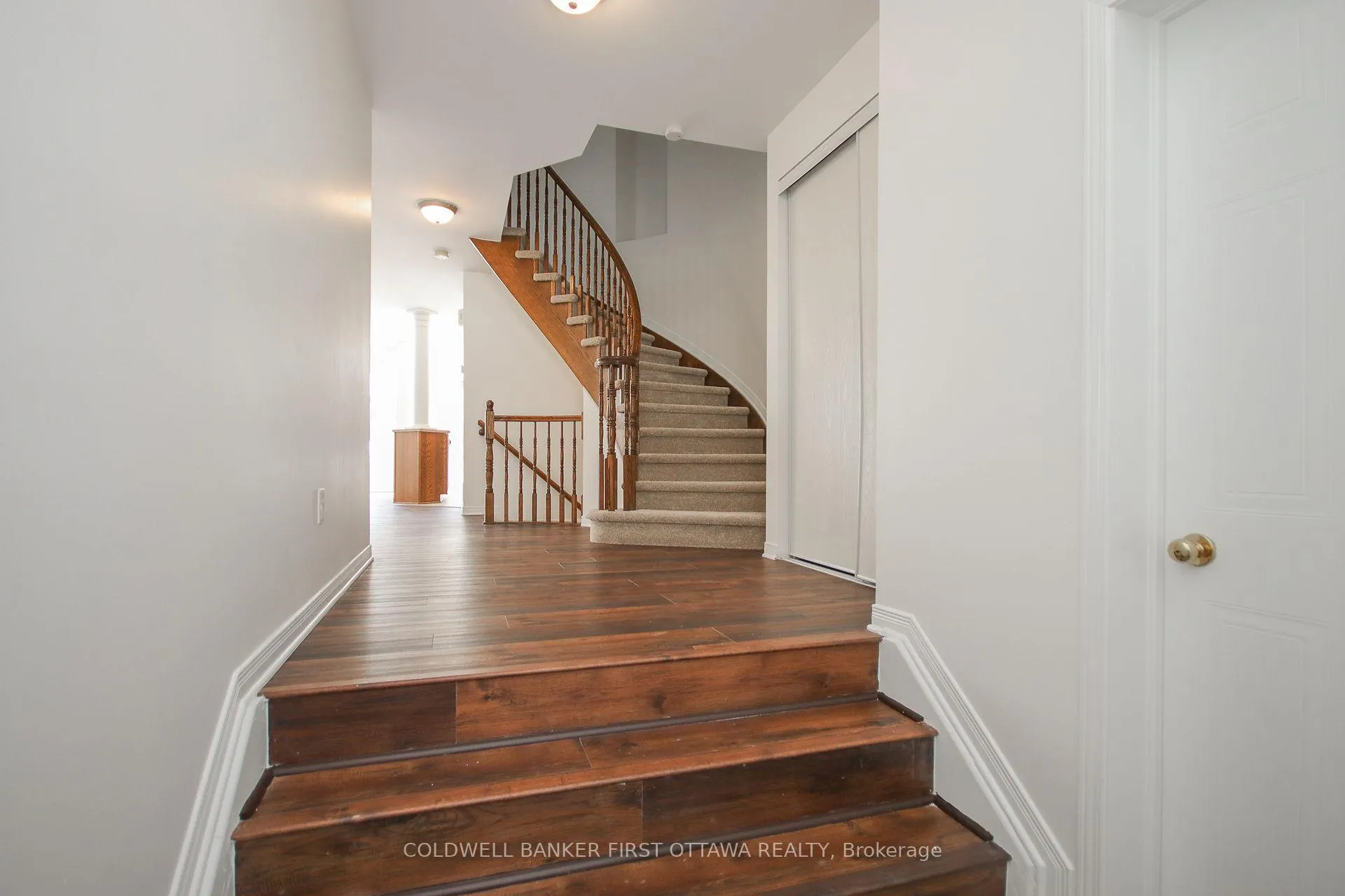 Photo 2 of 328 Statewood Drive, Ottawa, Kanata - Morgan's Grant/South March — HOMEH