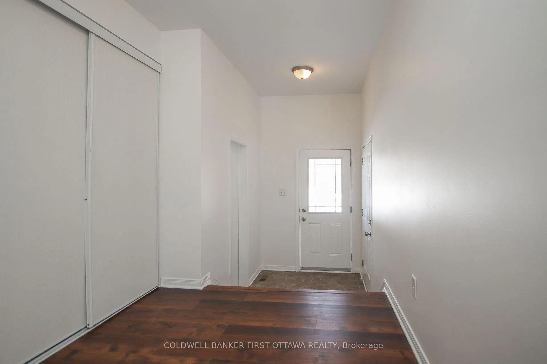 Photo 3 of 328 Statewood Drive, Ottawa, Kanata - Morgan's Grant/South March — HOMEH