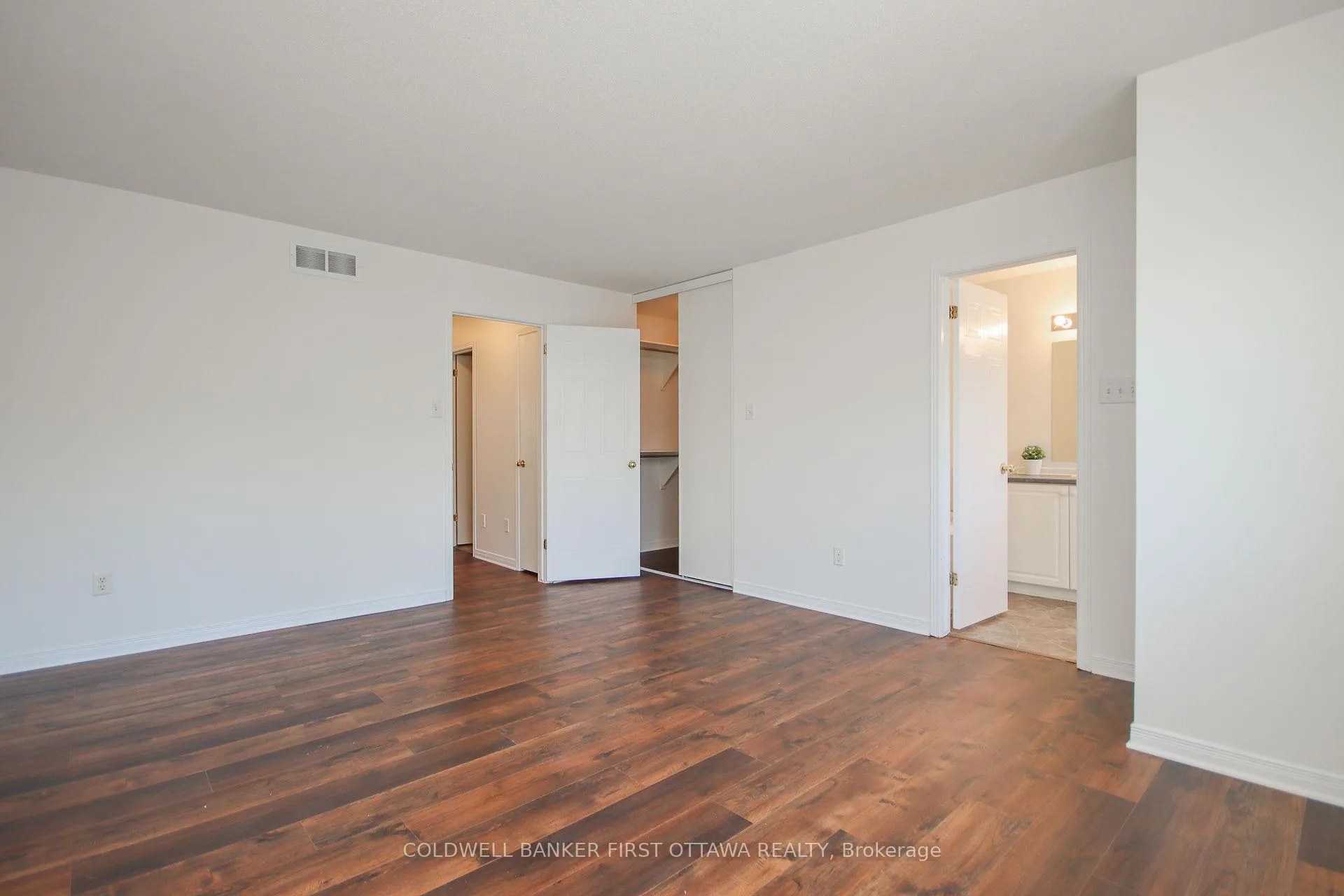 Photo 11 of 328 Statewood Drive, Ottawa, Kanata - Morgan's Grant/South March — HOMEH