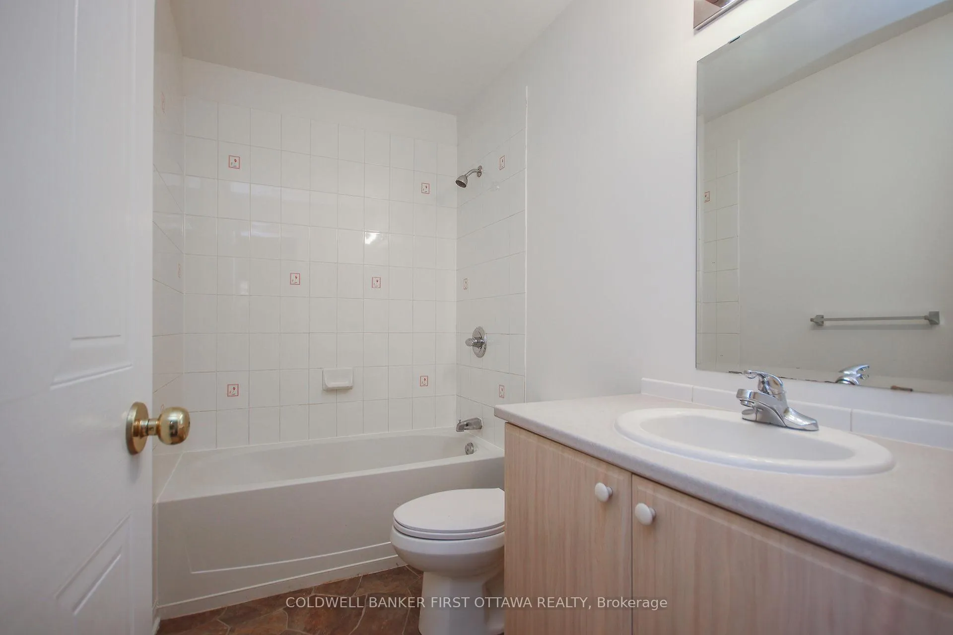 Photo 24 of 328 Statewood Drive, Ottawa, Kanata - Morgan's Grant/South March — HOMEH