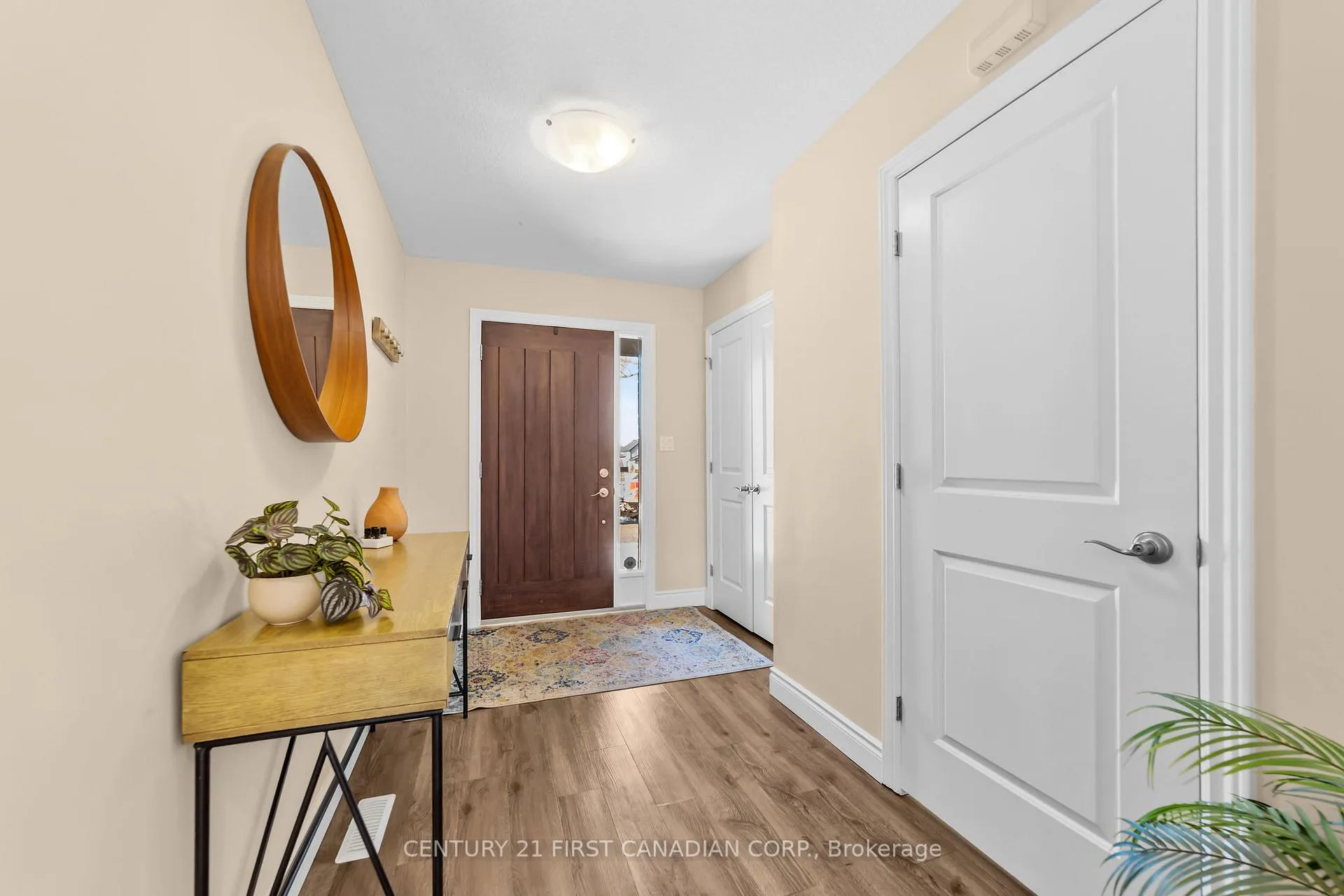 Photo 7 of 4 Finch Street, North Middlesex, Ailsa Craig — HOMEH