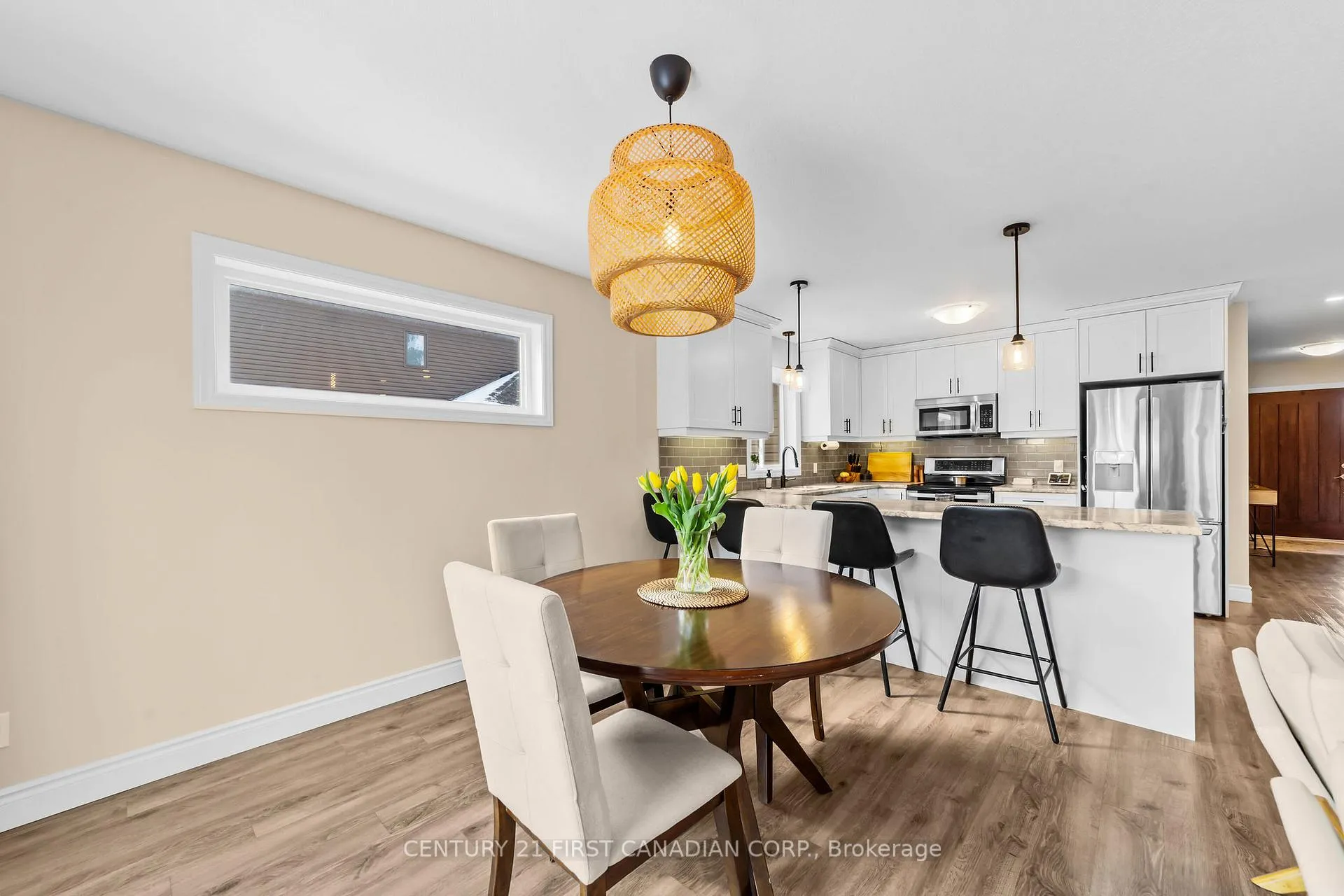 Photo 11 of 4 Finch Street, North Middlesex, Ailsa Craig — HOMEH