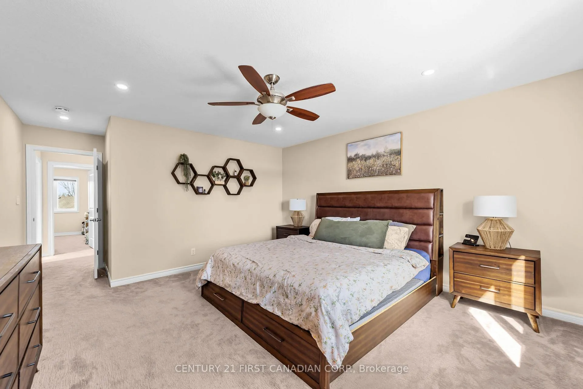 Photo 20 of 4 Finch Street, North Middlesex, Ailsa Craig — HOMEH