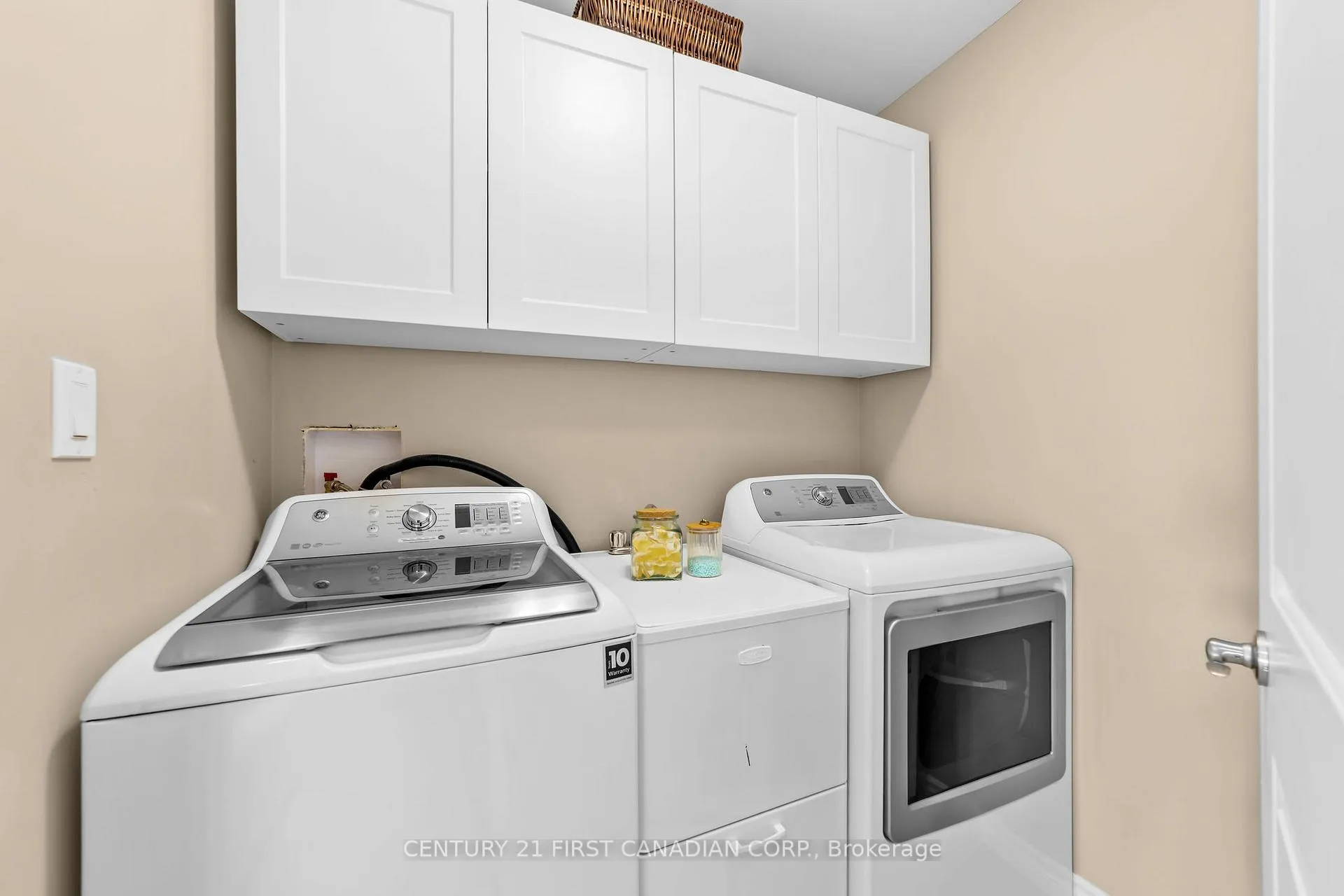 Photo 22 of 4 Finch Street, North Middlesex, Ailsa Craig — HOMEH