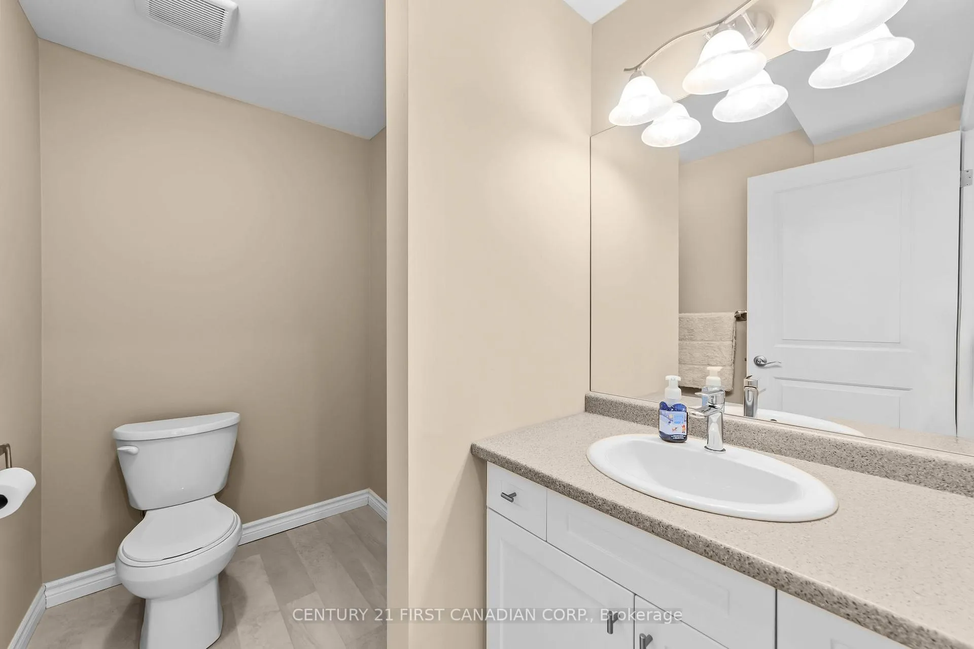 Photo 26 of 4 Finch Street, North Middlesex, Ailsa Craig — HOMEH