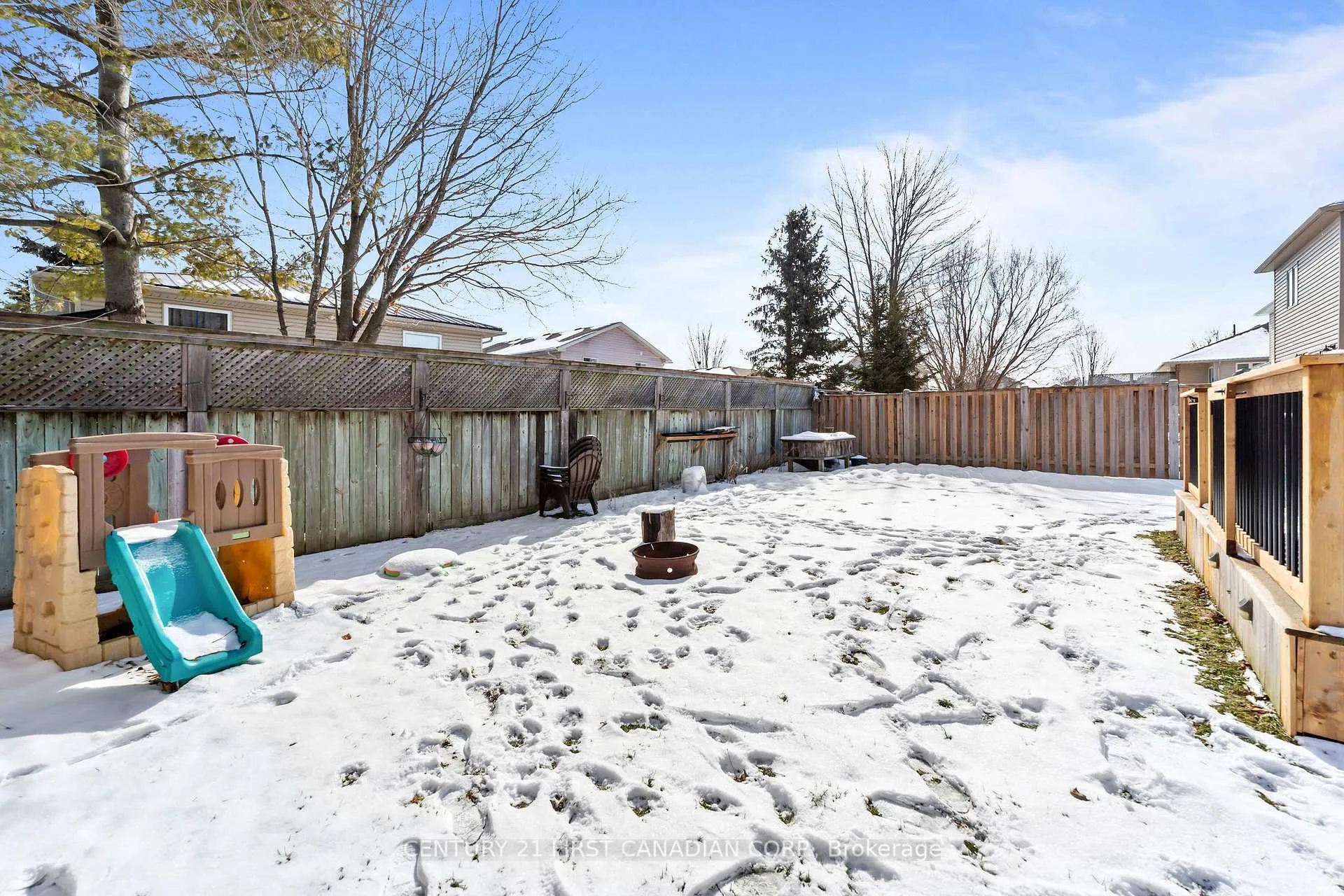 Photo 27 of 4 Finch Street, North Middlesex, Ailsa Craig — HOMEH