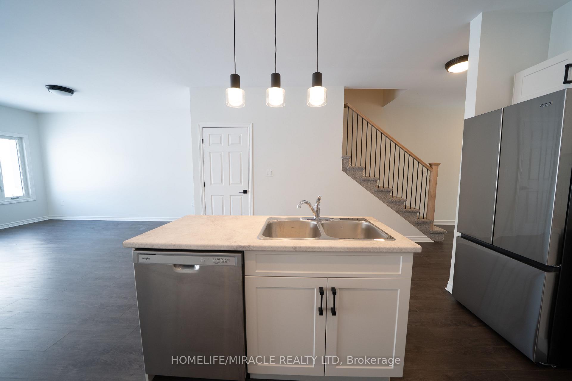 Photo 6 of 132 Creighton Drive, Loyalist, Lennox and Addington - South — HOMEH